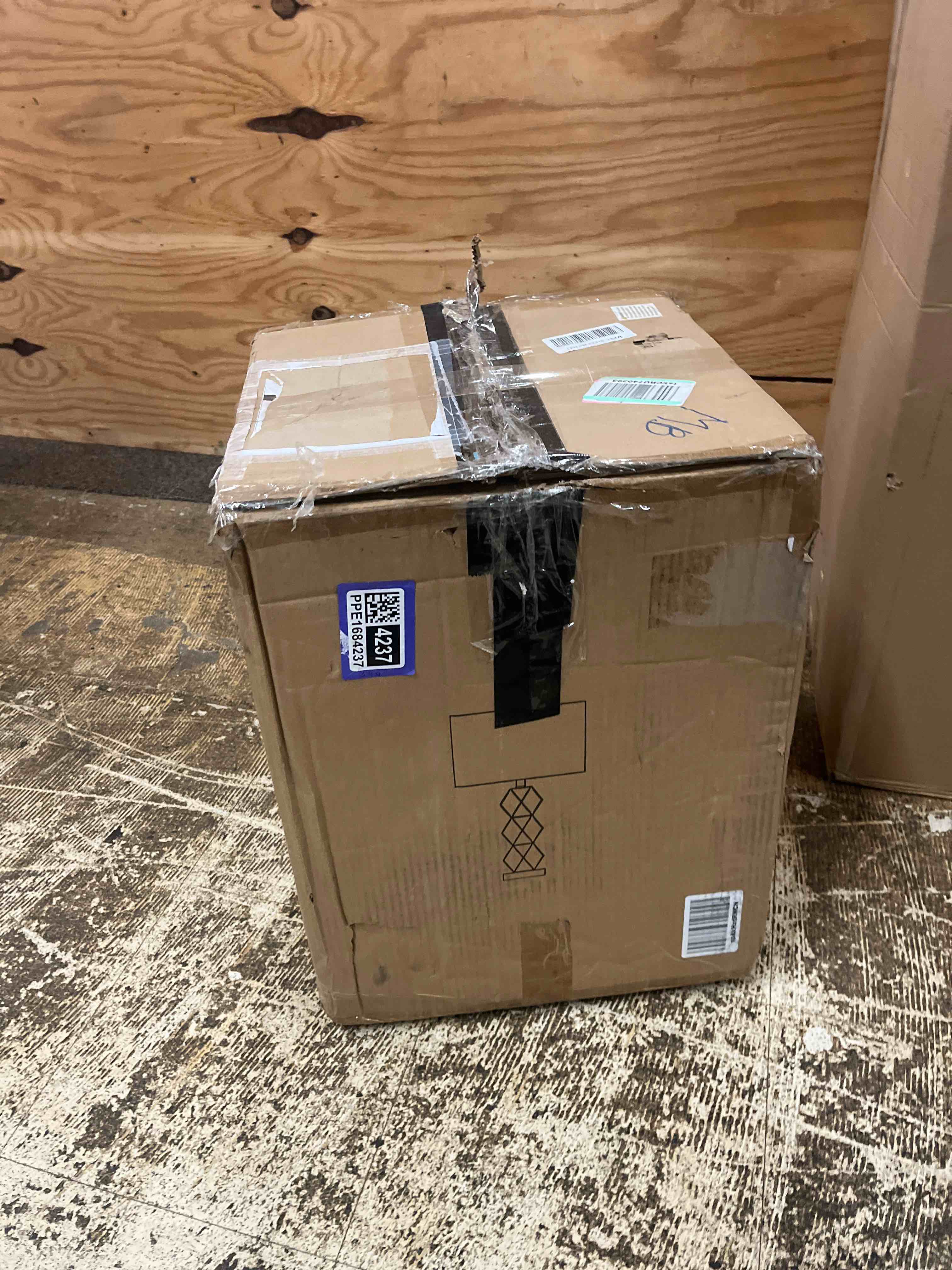 https://s3.amazonaws.com/lotting-images-prod/phillipi/PPE1684237_1760650864561.jpeg