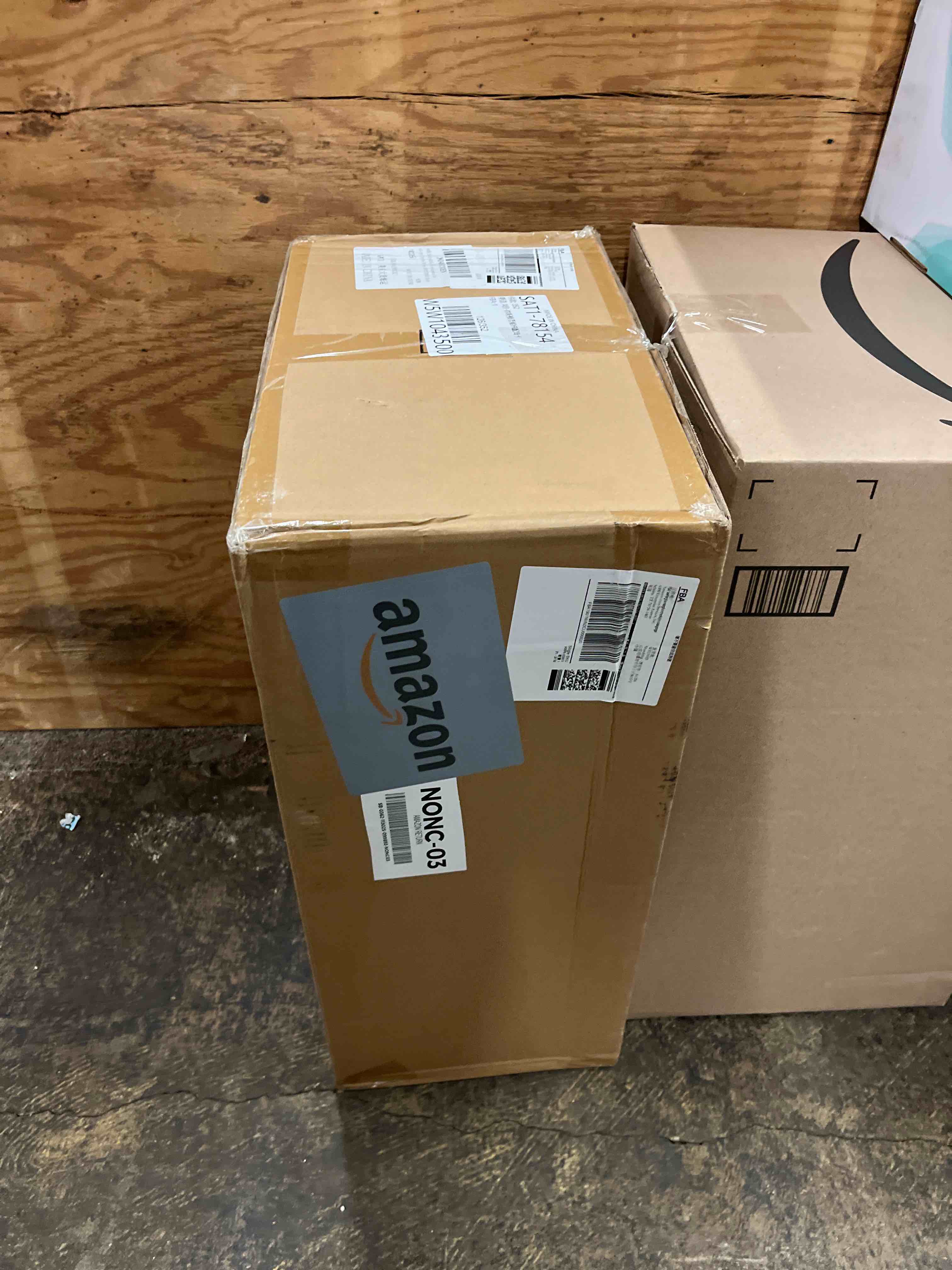 Condition photo showing New/Like New for WFLNHB Headlight Assembly Replacement for Toyota Prius 2012-2015 Black Headlights Driver and Passenger Side 81130-47520 81170-47520