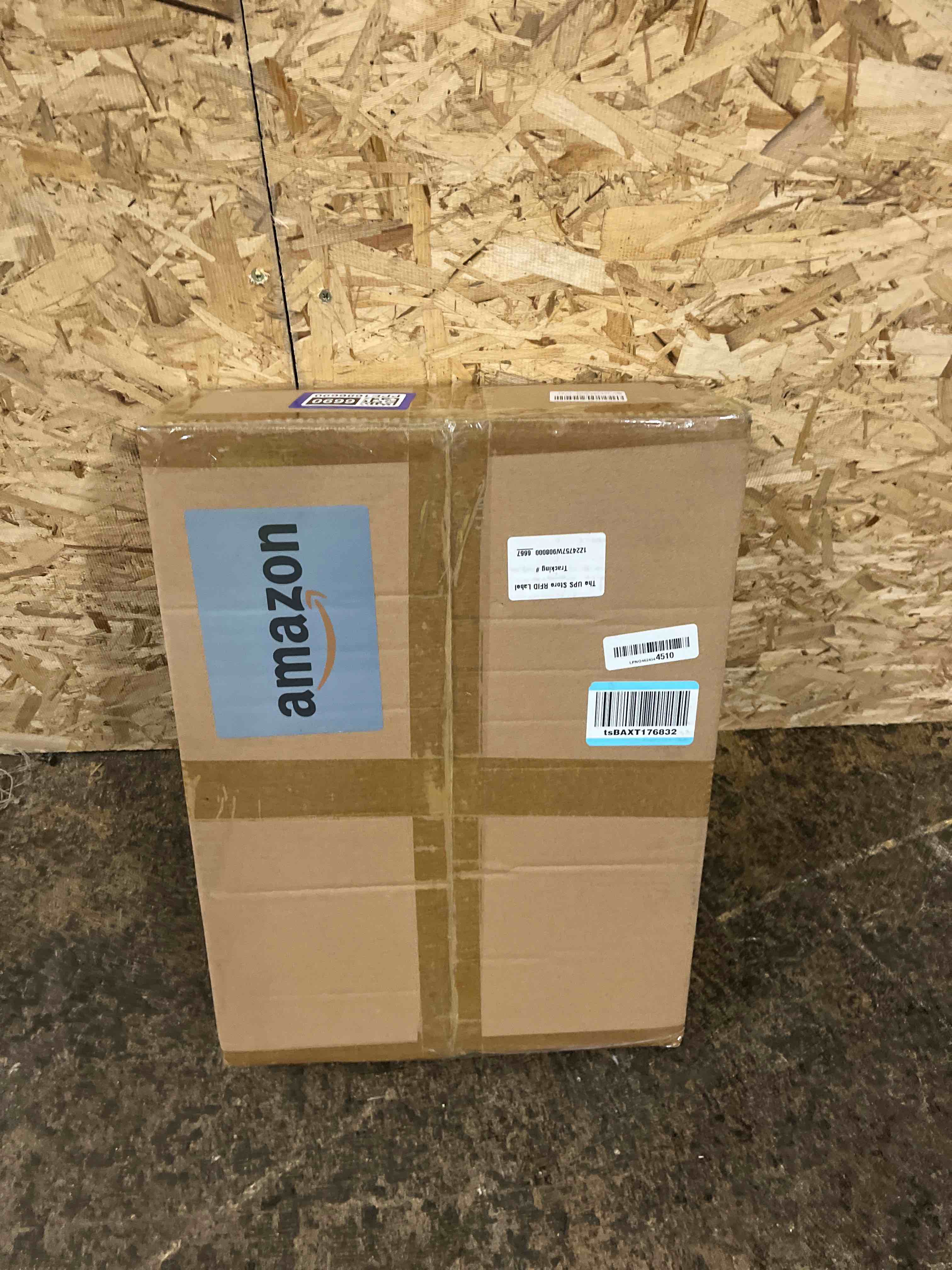 Condition photo showing New/Like New for Motorcycles Air Wing Black Luggage Rack Carrier Trunk Top Rack Rail Mount Compatible with Harley Touring CVO Street Glide Electra Glide Road Glide Road King Ultra Limited 1984-2025