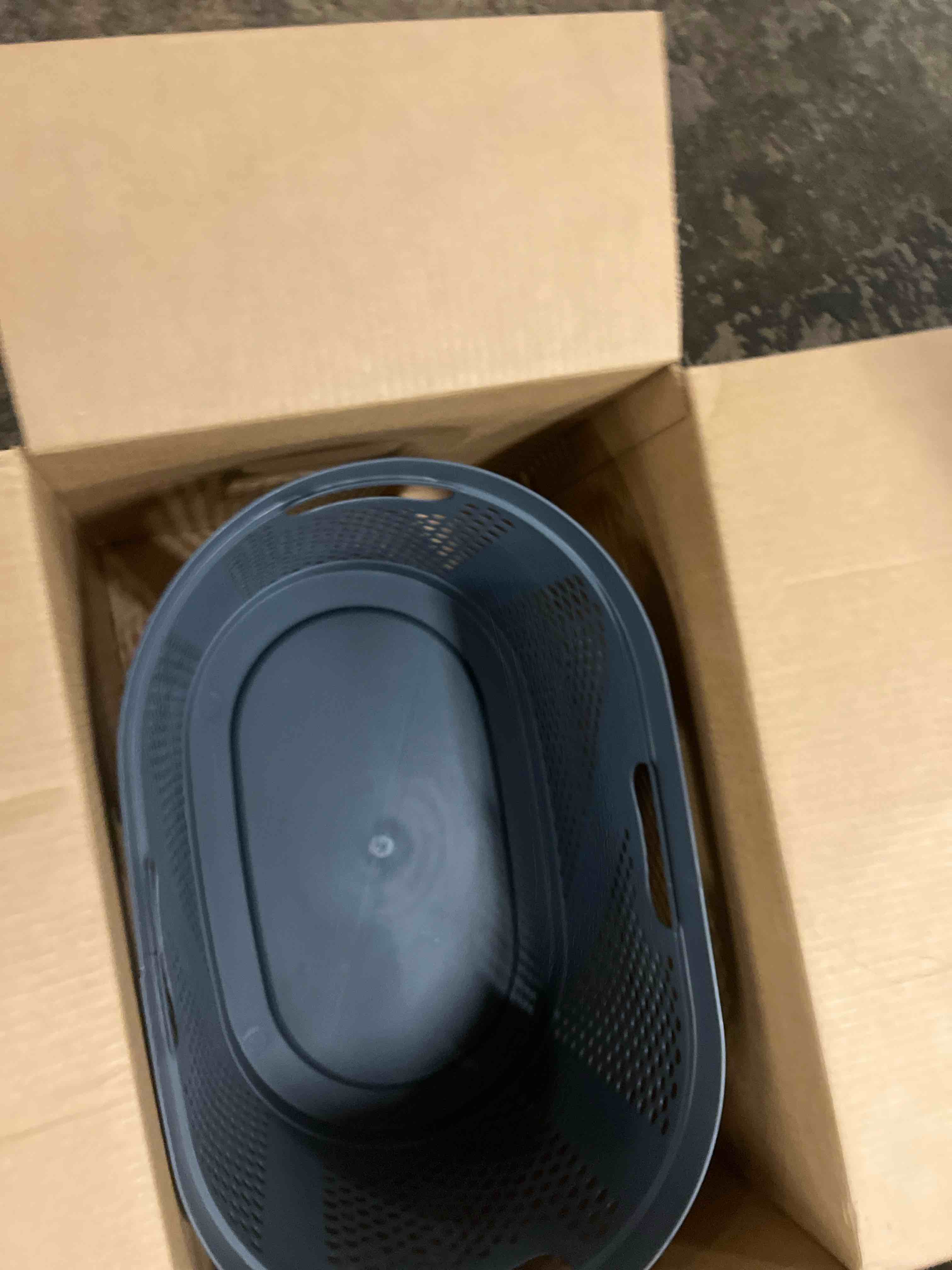 Condition photo showing Good Condition for Mind Reader 40L Laundry Basket  Clothes Hamper  Lid  Wicker Design  Plastic  23 L x 14.5 W x 10.5 H  Gray