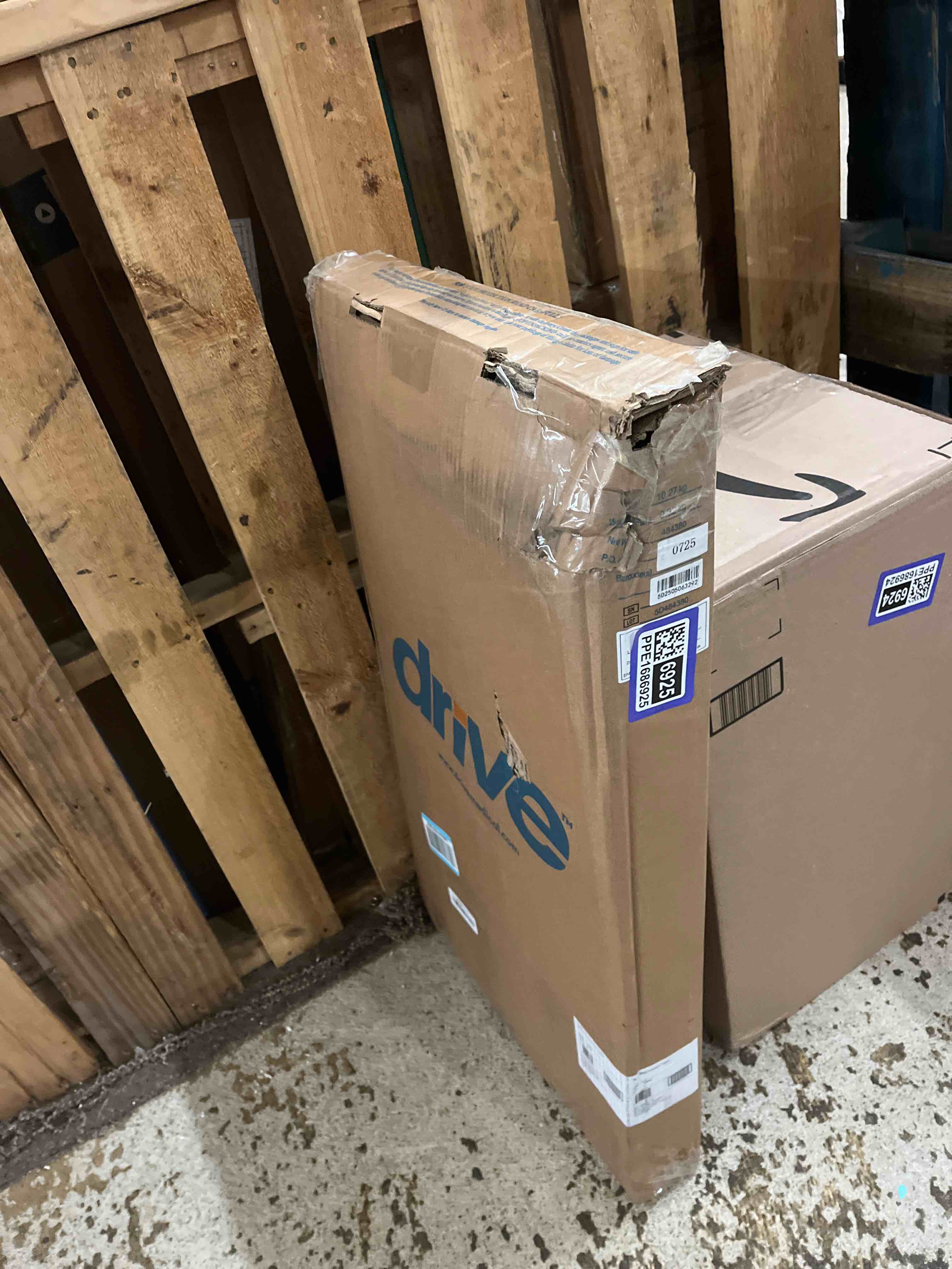 Condition photo showing New/Like New for Overbed Table,SilverVein,Dlx.,1/cs