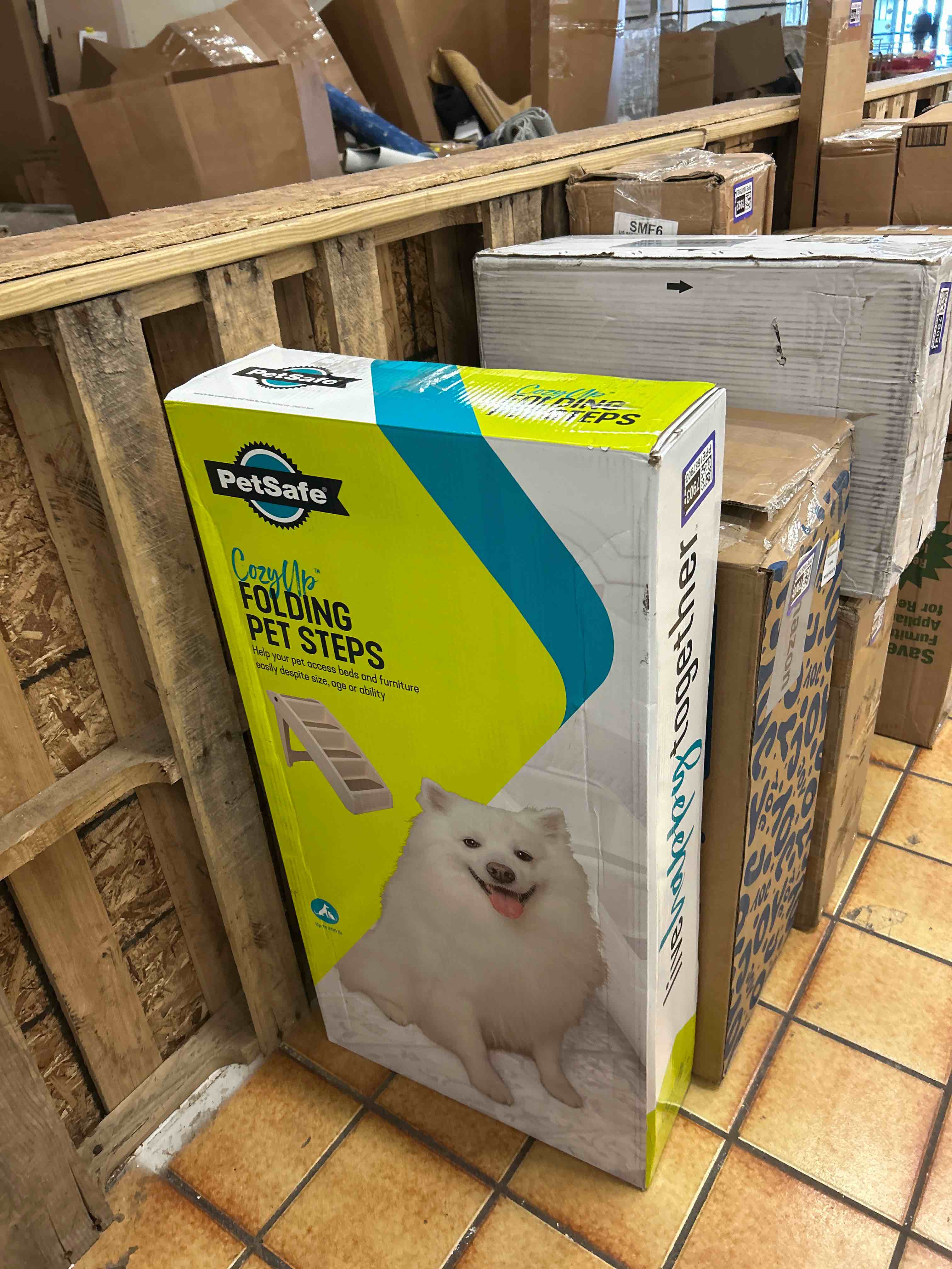Condition photo showing New/Like New for petsafe cozyup folding dog stairs - pet stairs for indoor/outdoor at home or travel - dog steps for high beds, sofa - siderails, non-slip pads - durable, support up to 200 lbs - extra large, tan