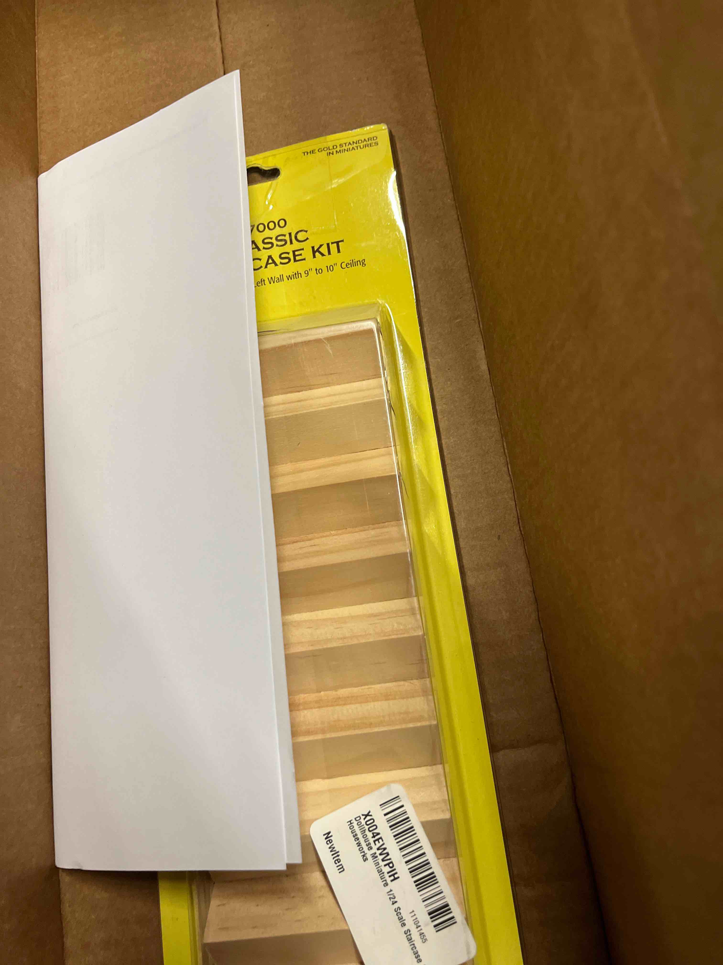 Condition photo showing New/Like New for dollhouse miniature 1/24 scale staircase kit by houseworks