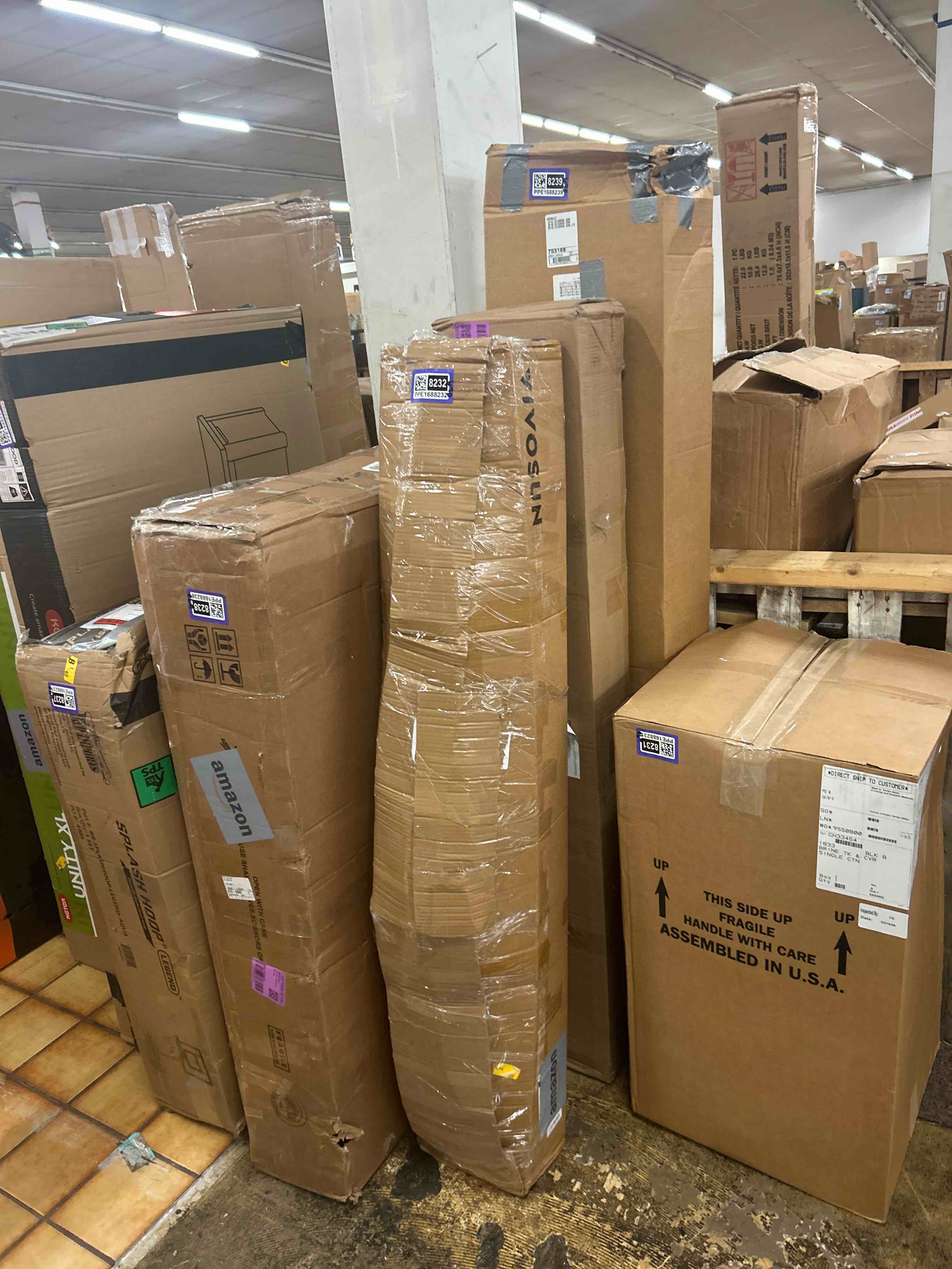 Condition photo showing New/Like New for vivosun s538 5x2 grow tent, 60"x32"x80" high reflective mylar growing tents 2x5 with observation window and floor tray for hydroponics indoor plant for vs2000/vsf4300