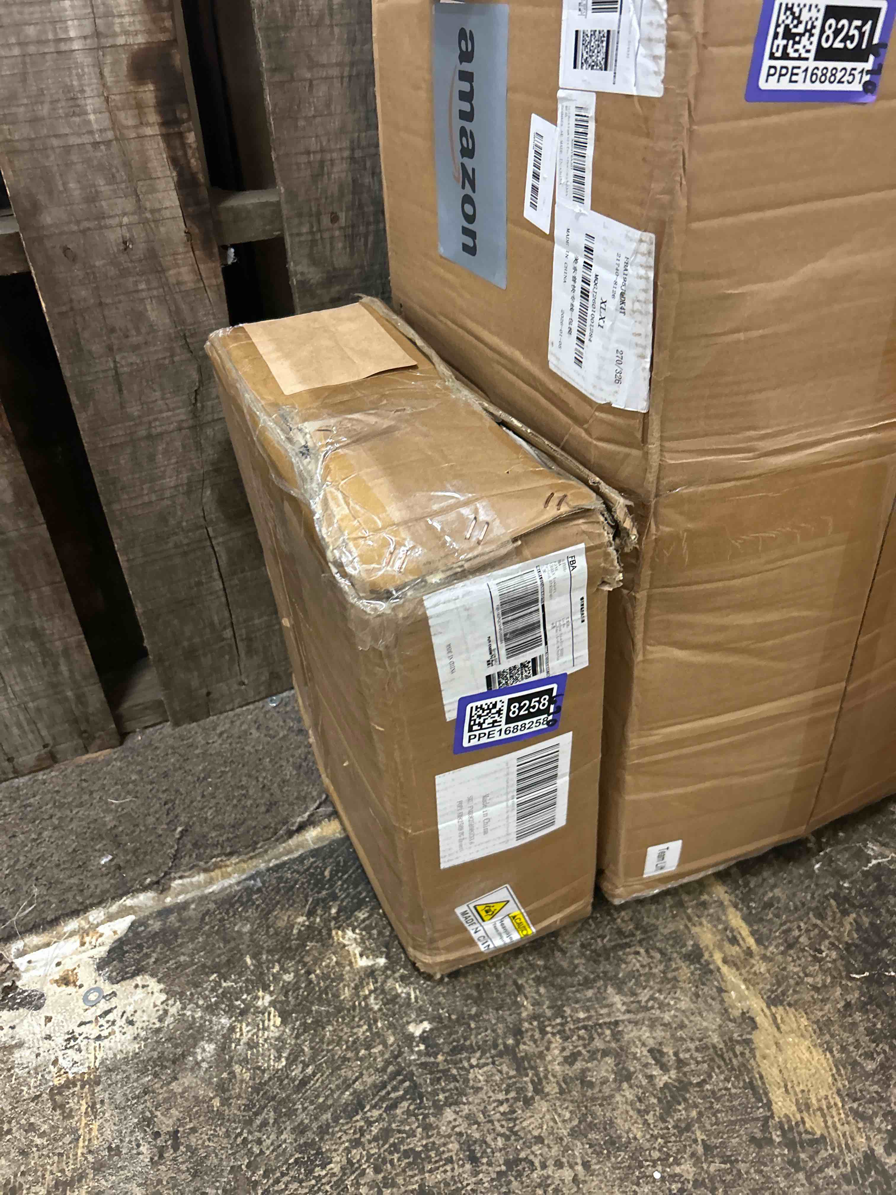 Condition photo showing New/Like New for motorevo heavy-duty brake kit for 2015-2020 f-150 universal | high-carbon alloy, vented replacement rotors and pads | engineered to dissipate heat & resist warping [ 2010-2020 ford f-150 6 lug ]