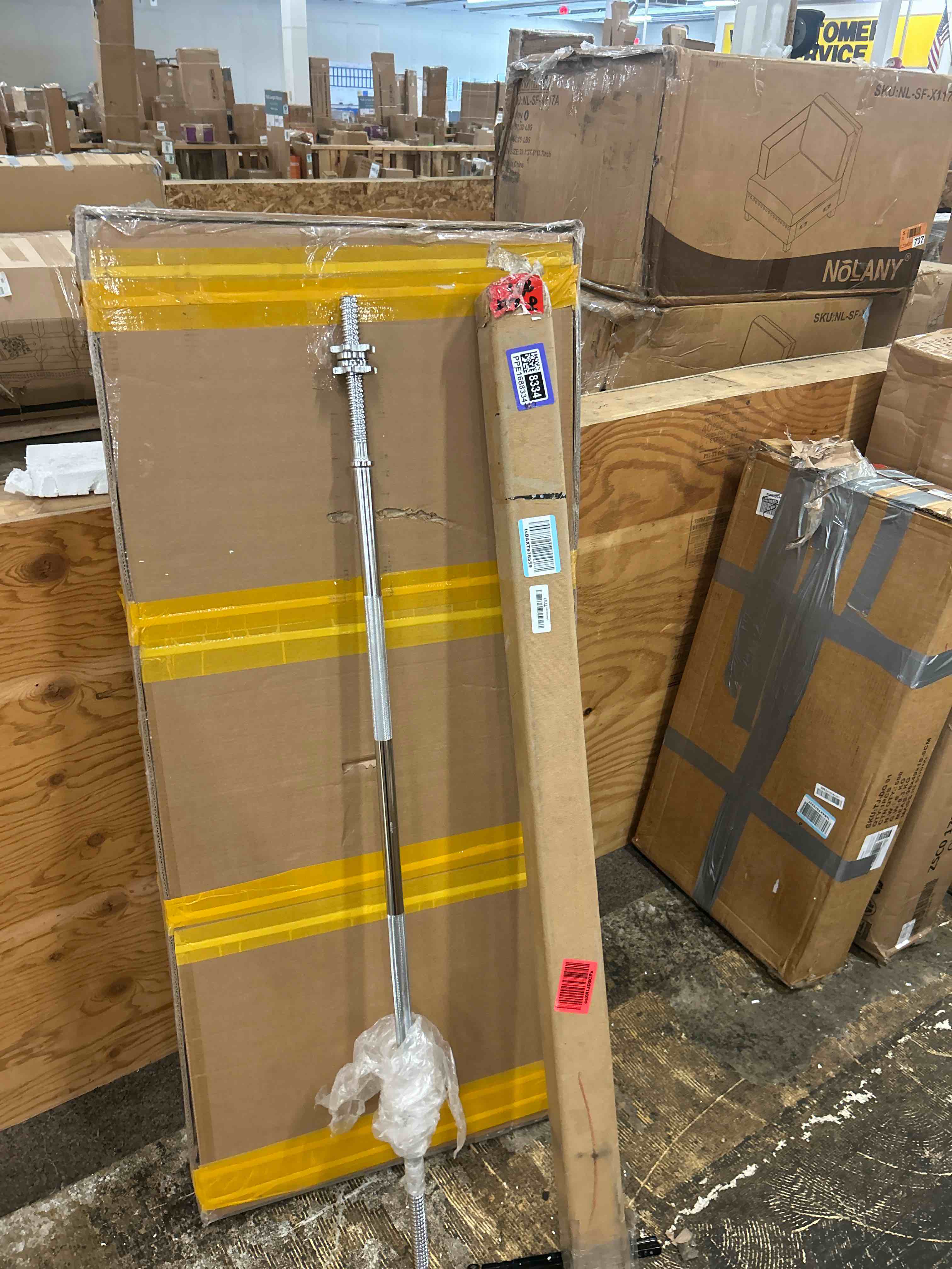 Condition photo showing New/Like New for 55" weight lifting bar, 1" standard straight barbell bars for weight lifting, olympic barbell bar for bench press/hip thrusts/squats/lunges for gym and home, 2 star star-nuts (480lb weight capacity)