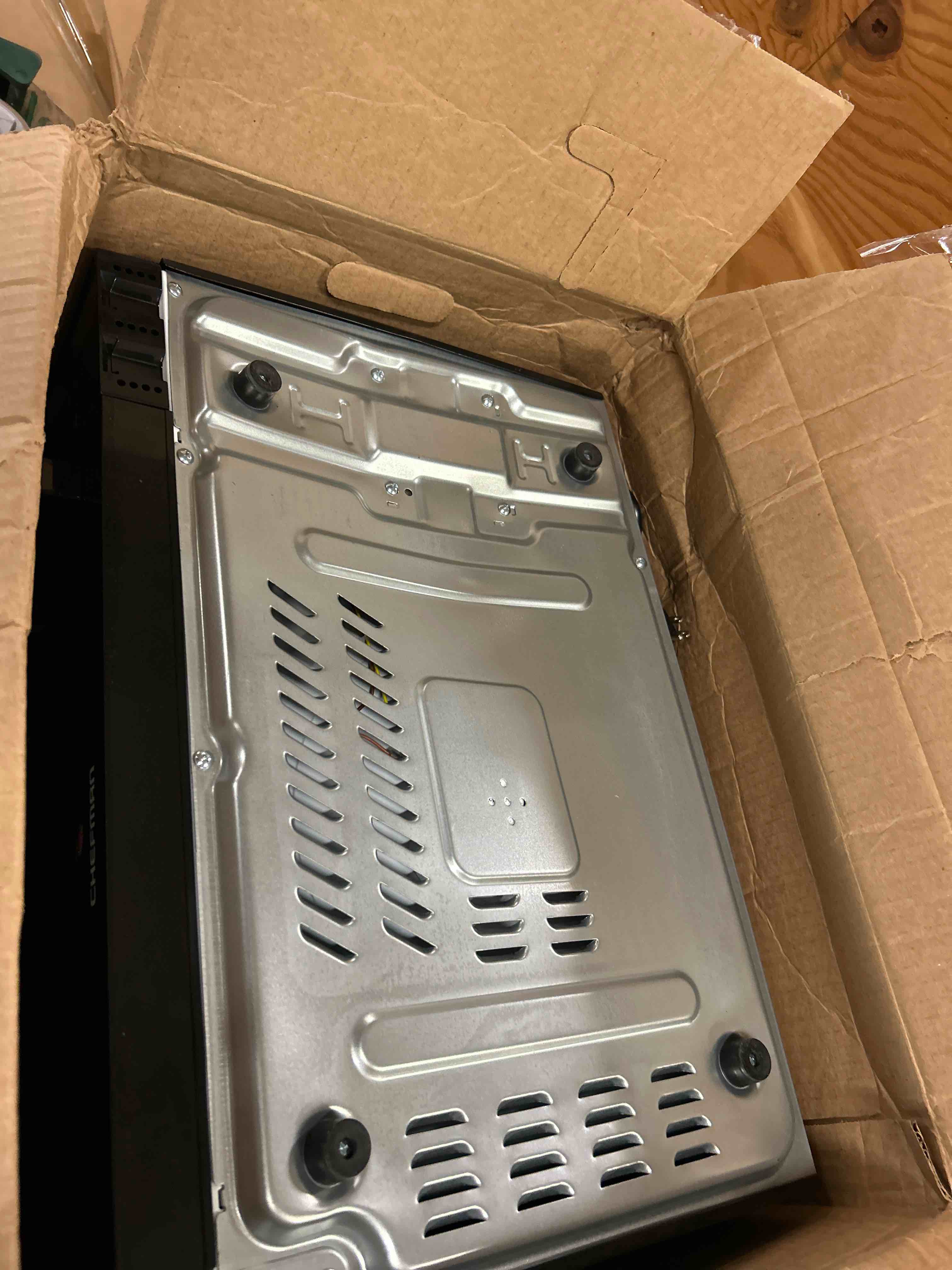 Condition photo showing Good Condition for chefman countertop microwave oven 0.7 cu. ft., 700 watts with 10 power levels, 6 cooking presets with one-touch express cook, eco mode, child safety lock, & mute button - black