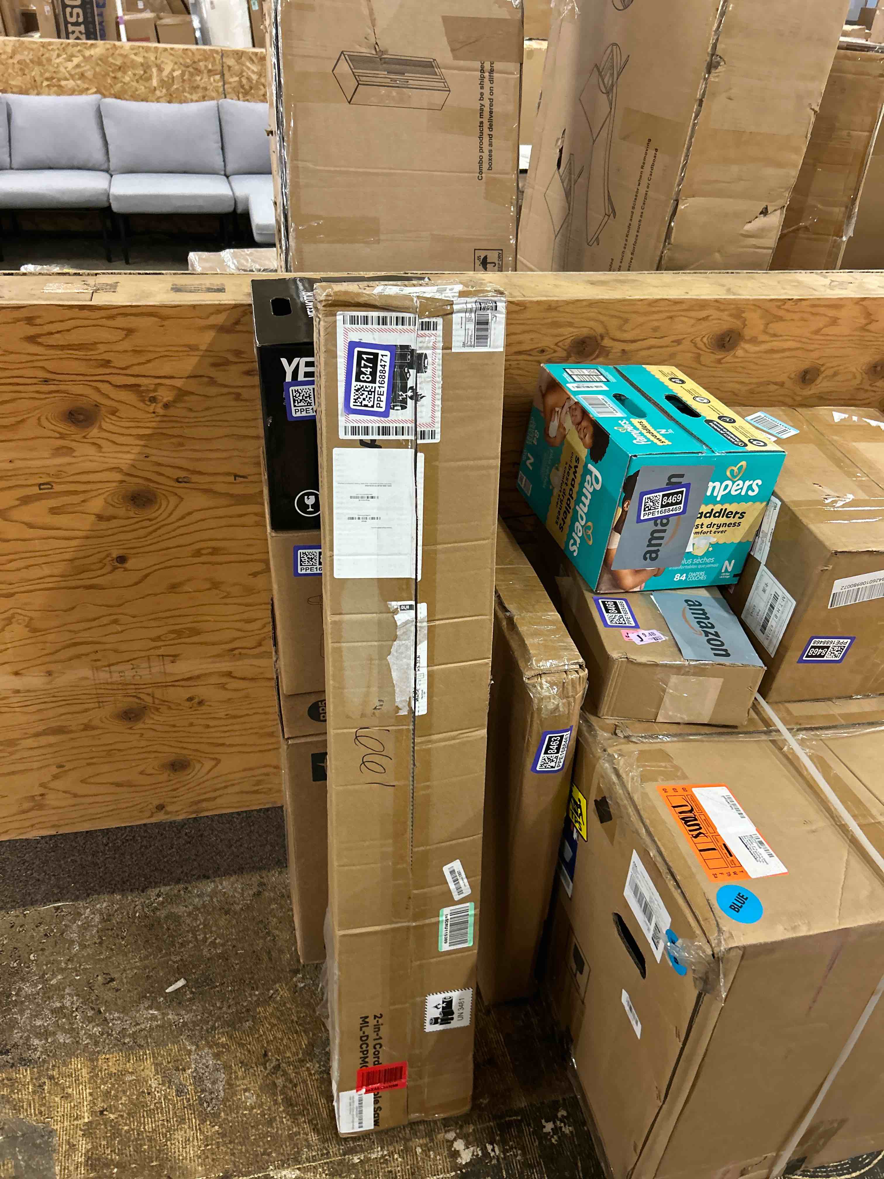 Condition photo showing New/Like New for maxlander 2-in-1 cordless pole saw & mini chainsaw, 6 inch electric pole saws for tree trimming, 20v battery pole saw with 2 chains, 14ft reach pole chainsaw(2pcs battery and charger included)