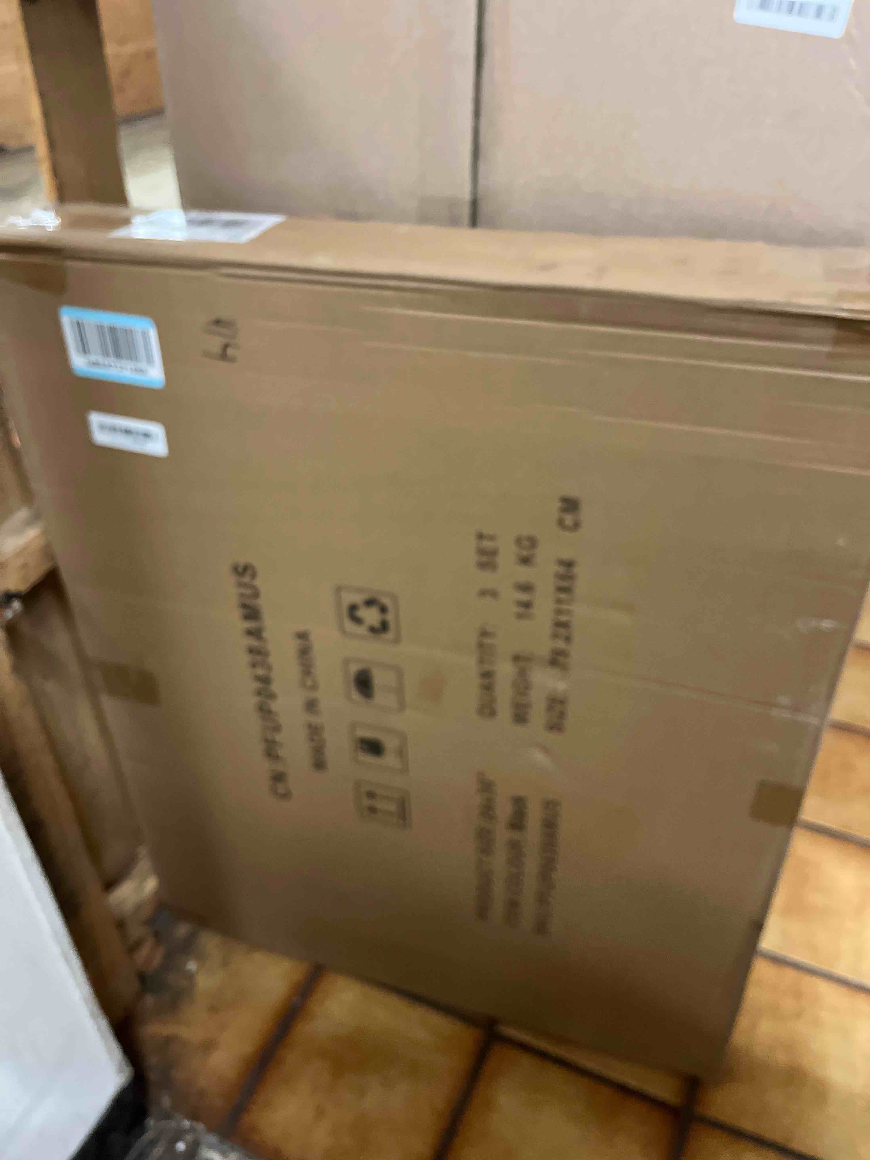 Condition photo showing New/Like New for upsimples 24x30 inches poster frame black 3 pack, scratch-proof picture frames 24 x 30 for photo gallery - slide-in strips, horizontal or vertical wall mounting
