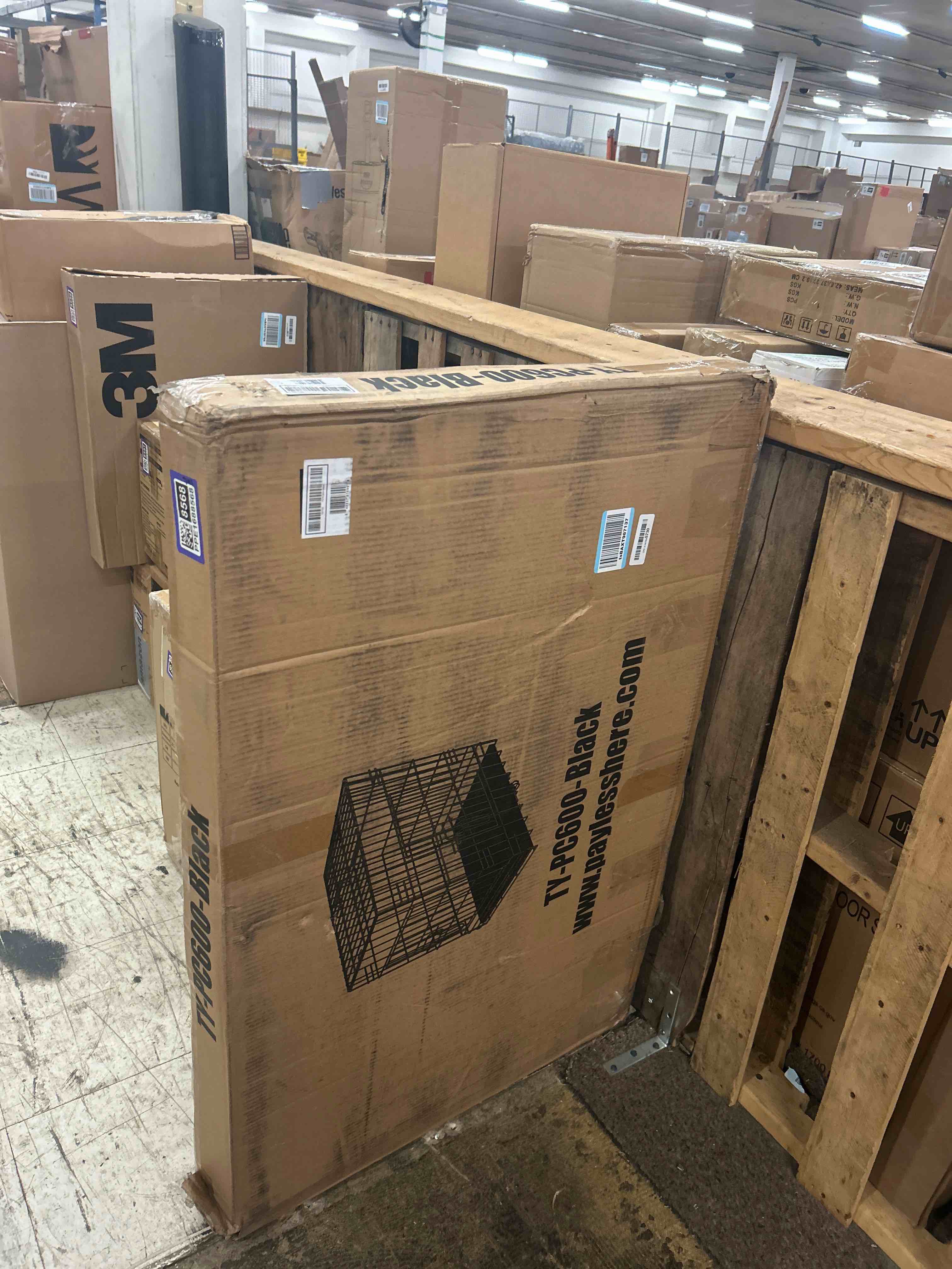Condition photo showing New/Like New for bestpet folding dog crate with divider and tray  42 l