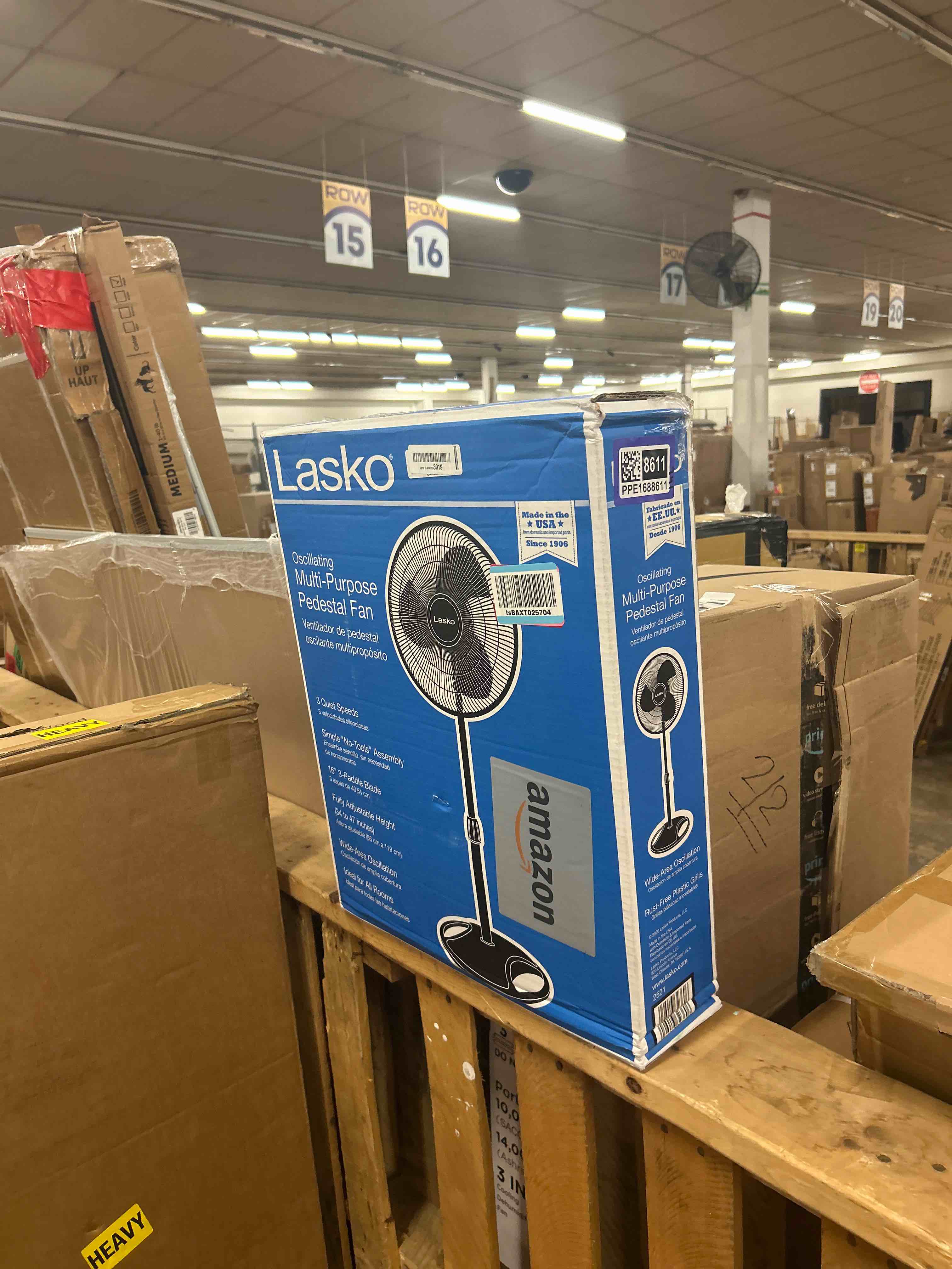 Condition photo showing New/Like New for lasko 2521 16 inch 3-speed quiet adjustable tilting wide-area oscillating standing pedestal fan for bedroom, kitchen, home, and office, black