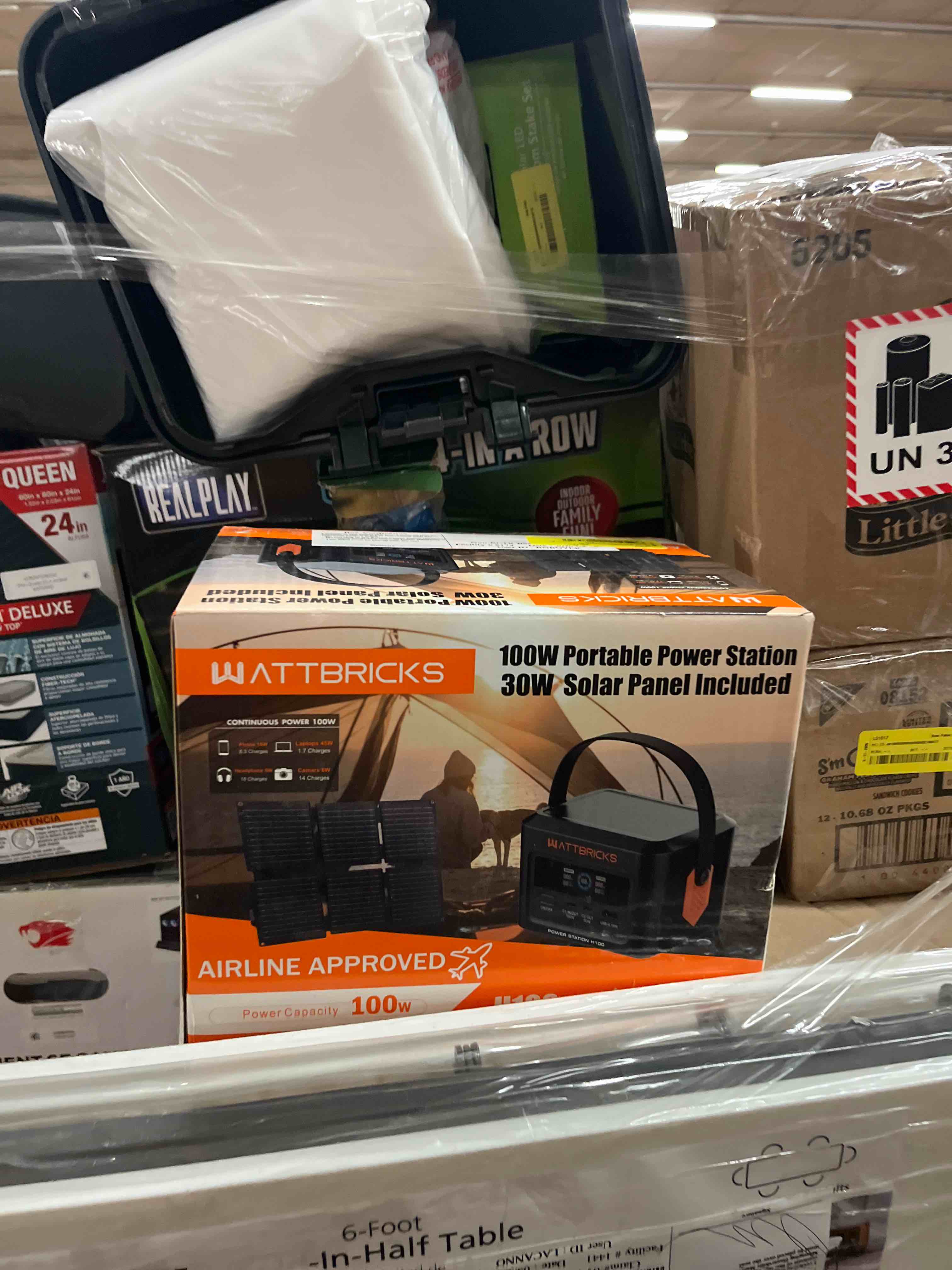 Condition photo showing New/Like New for genmax power watts bricks energy solar panel