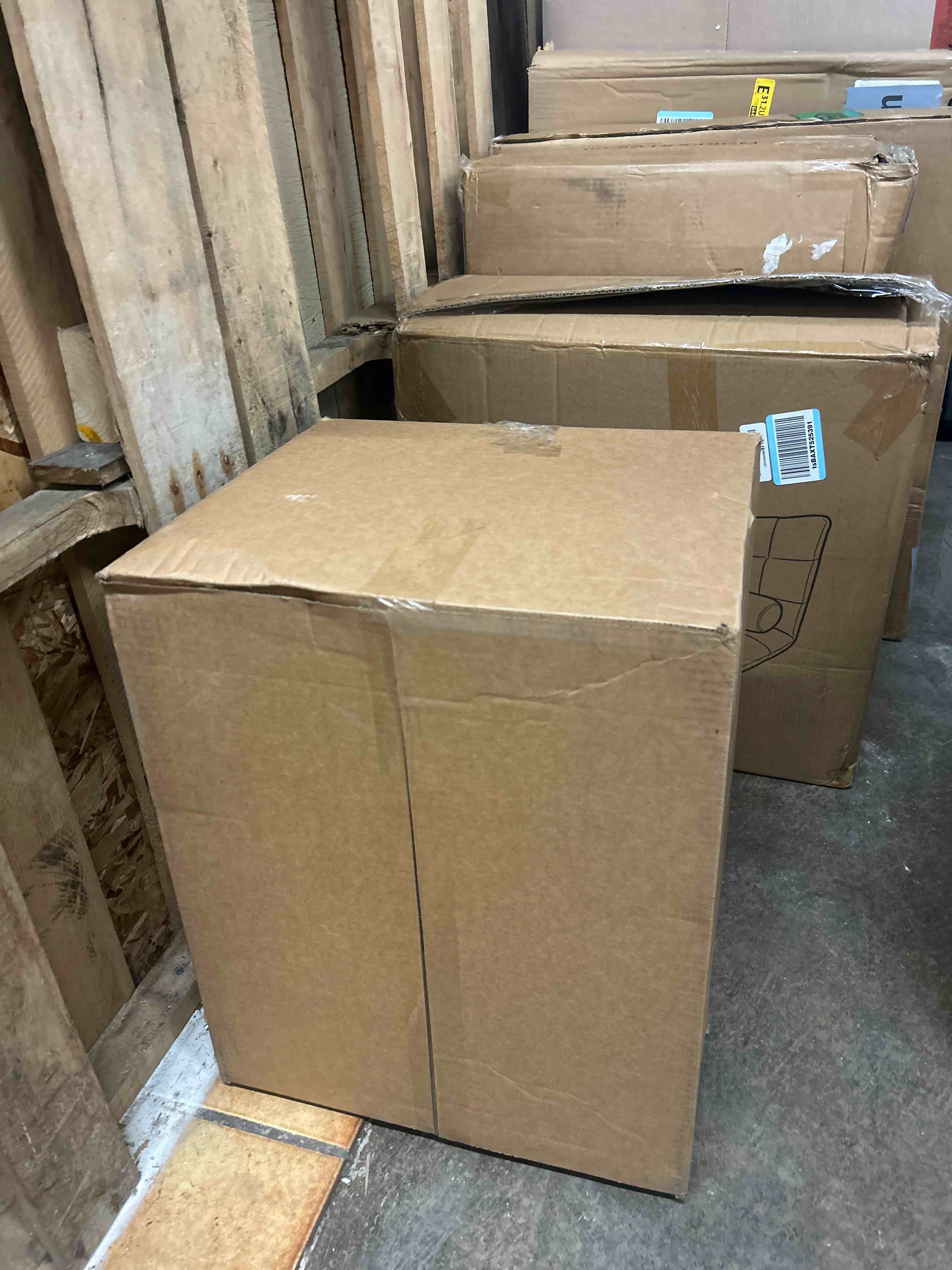 Condition photo showing New/Like New for jcjmy 16x18 picture frame black for poster photo picture, horizontal and vertical formats for wall hanging, 16 x 18 wall gallery poster photo frame for 16 by 18 photos posters, black