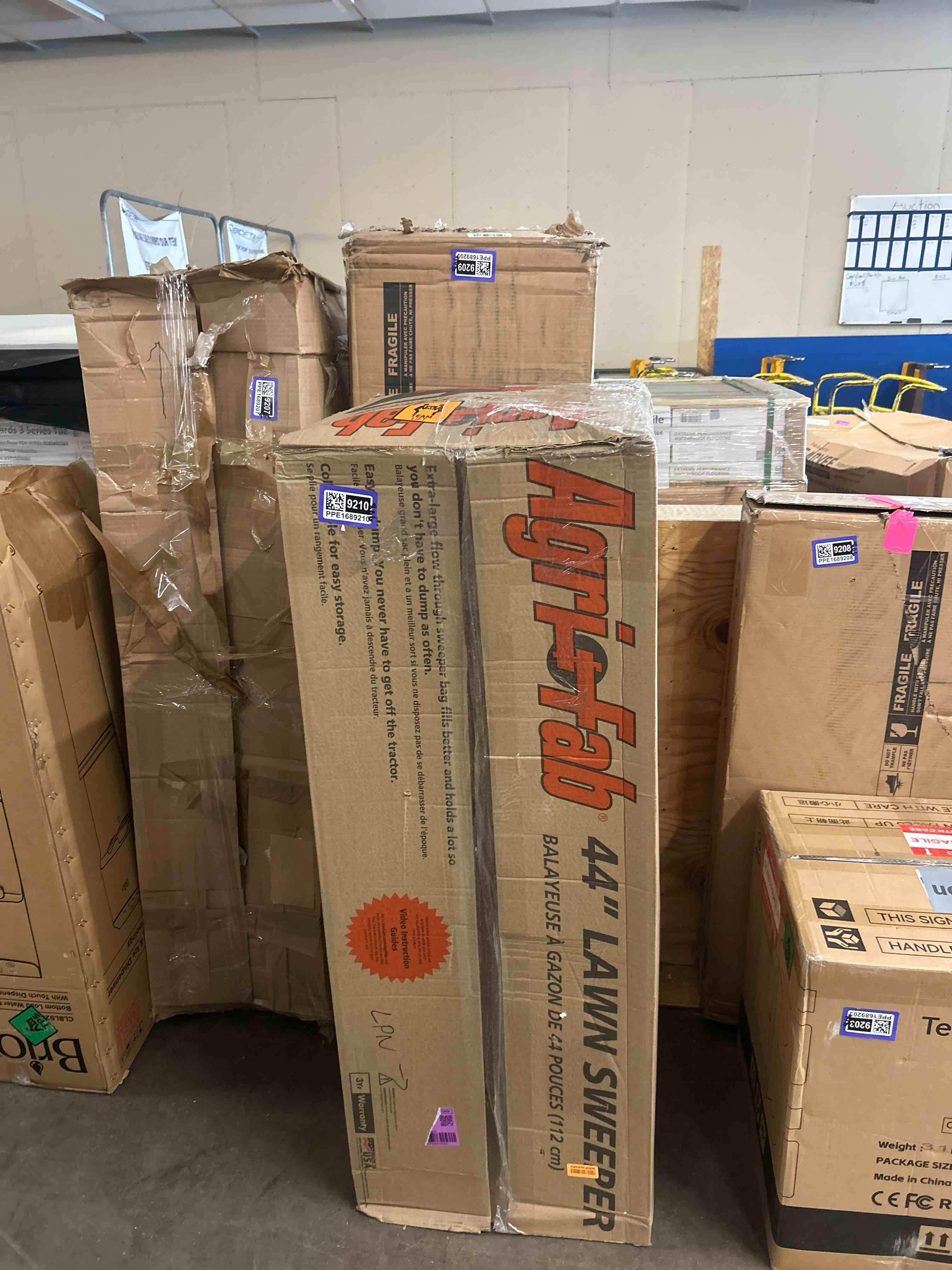 https://s3.amazonaws.com/lotting-images-prod/phillipi/PPE1689210_1778246725173.jpeg
