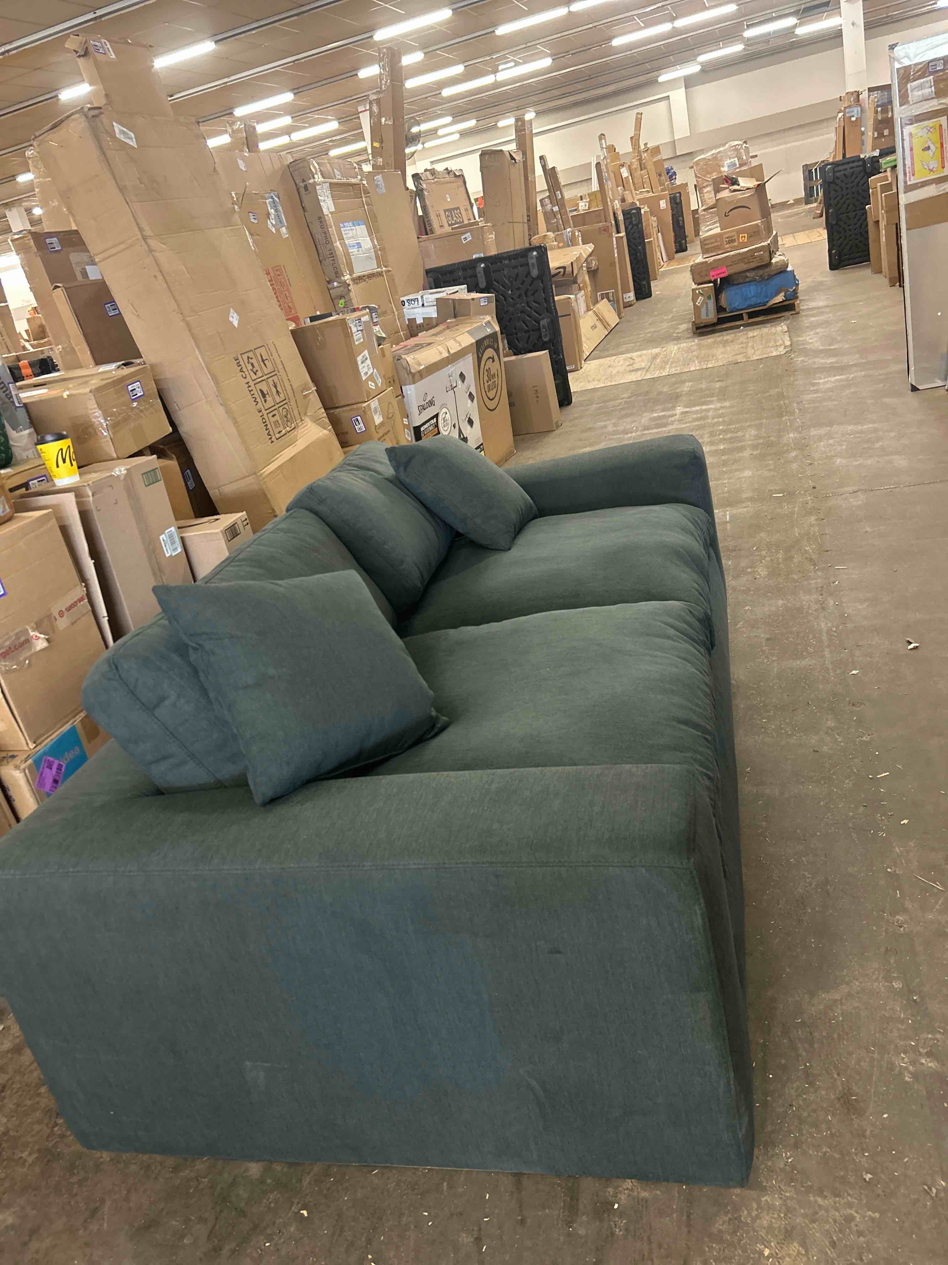 https://s3.amazonaws.com/lotting-images-prod/phillipi/PPE1689214_1778247885311.jpeg