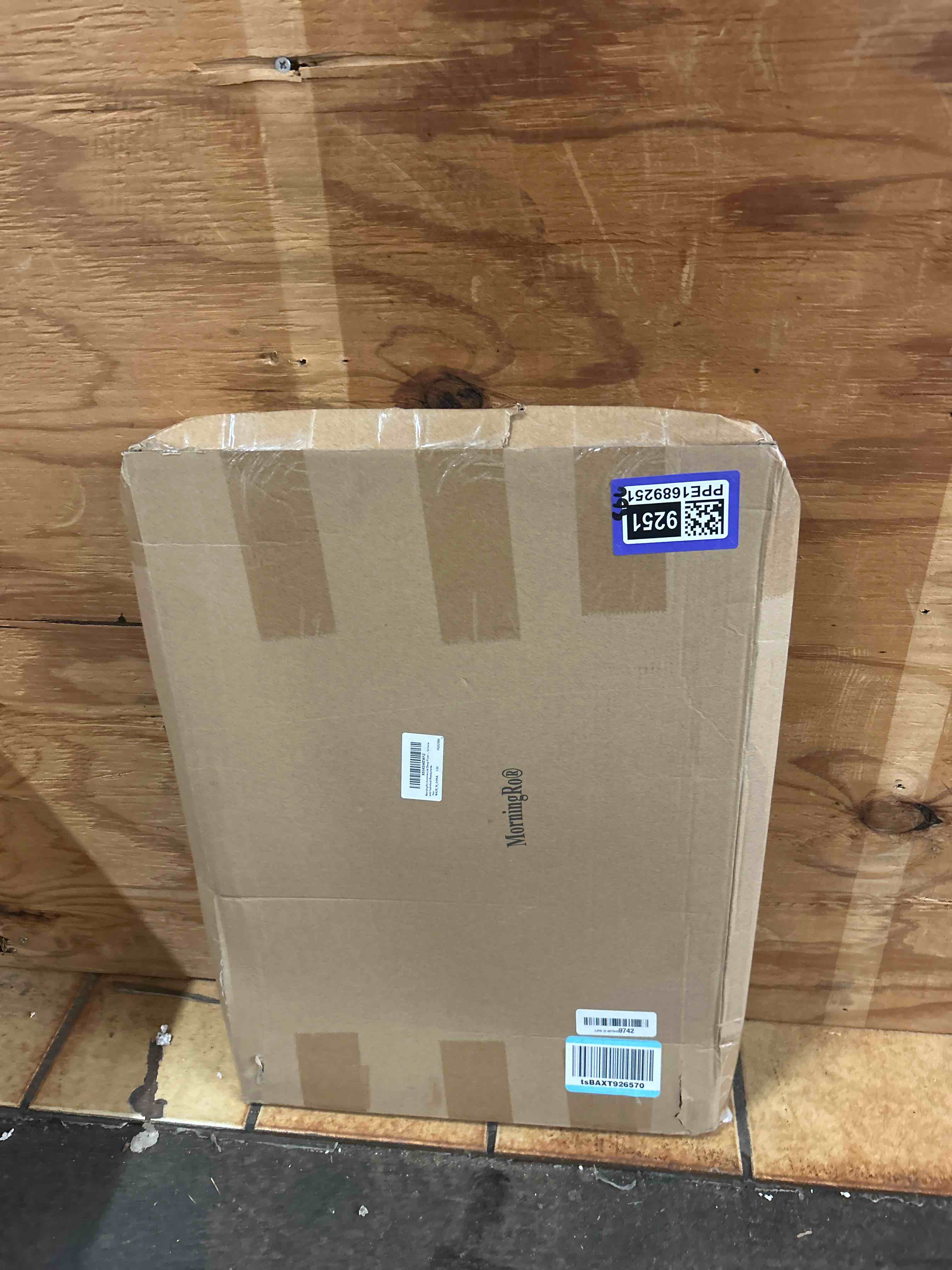 Condition photo showing New/Like New for morningro commercial deep fryer features a stainless steel inner lid measuring 22"l x 15.35"w to prevent spills, making it suitable for commercial kitchens and fast-food restaurants