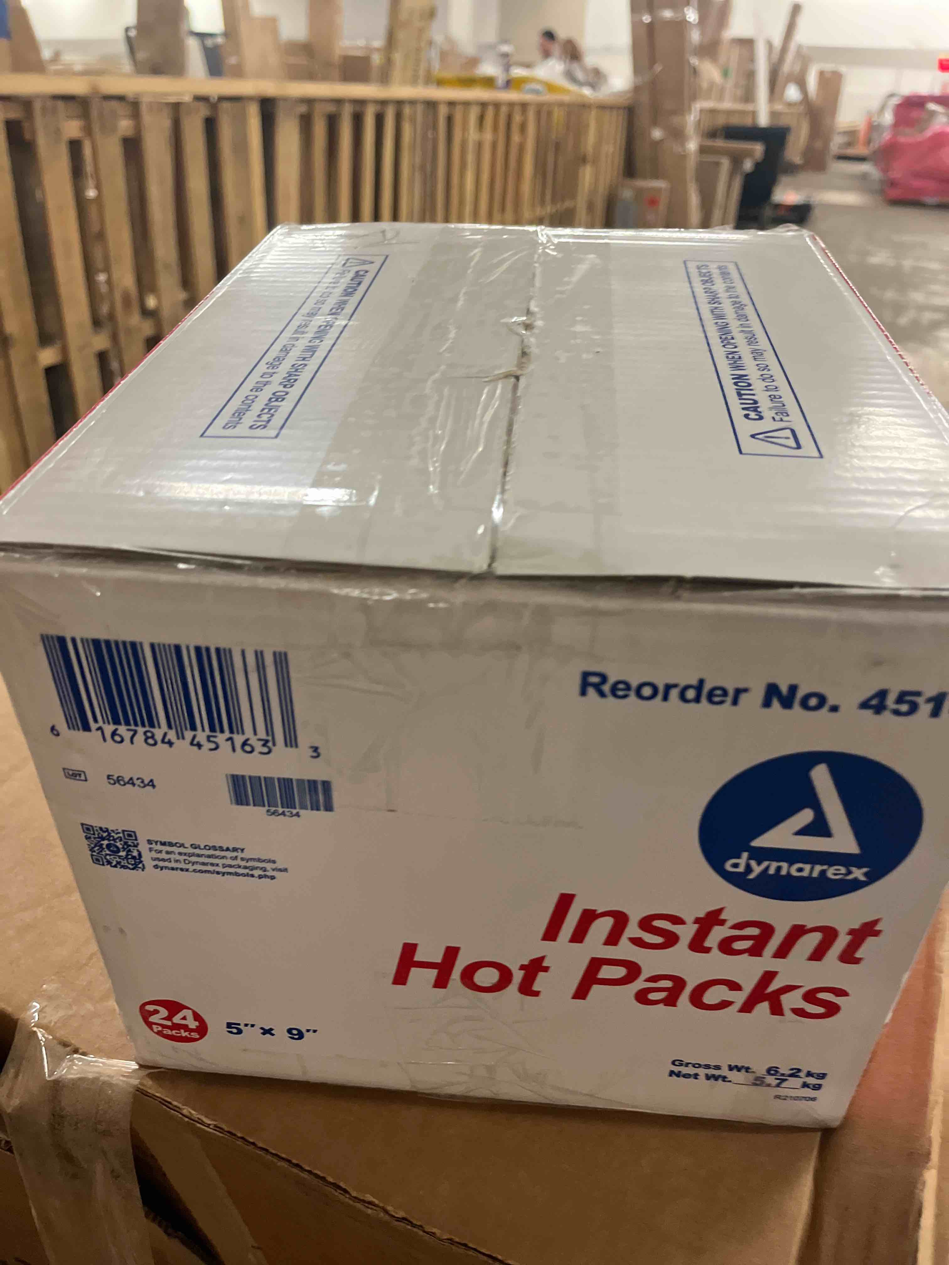Condition photo showing New/Like New for instant hot pack with magnesium sulfate 5" x 9" 4516 hot/cold therapy pack, single-use