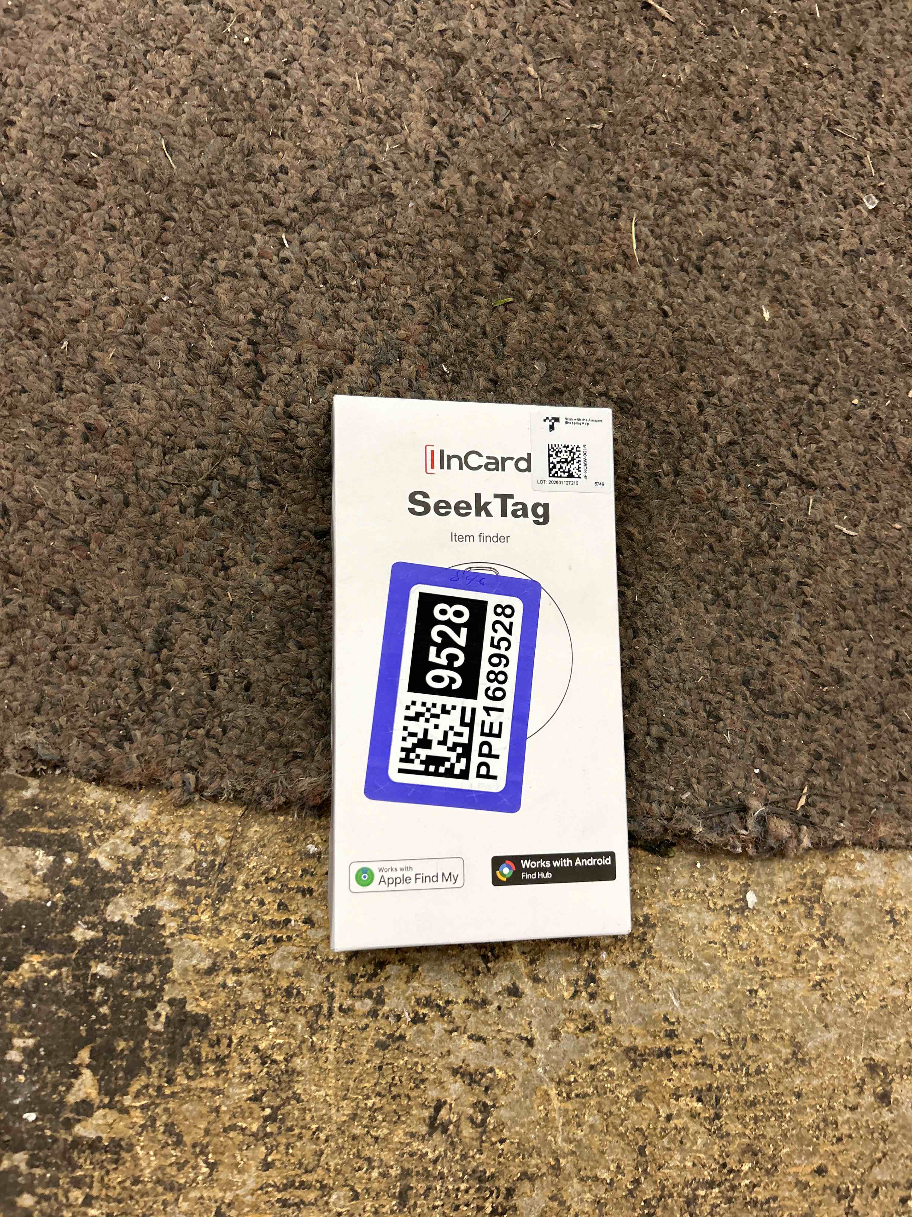 Condition photo showing New/Like New for air tags for android,air tags-4 pack android,air tracker tags with 4 case,2 year battery life,google & apple find trackers for google's find hub app & apple find my,ip65 waterproof luggage tracker