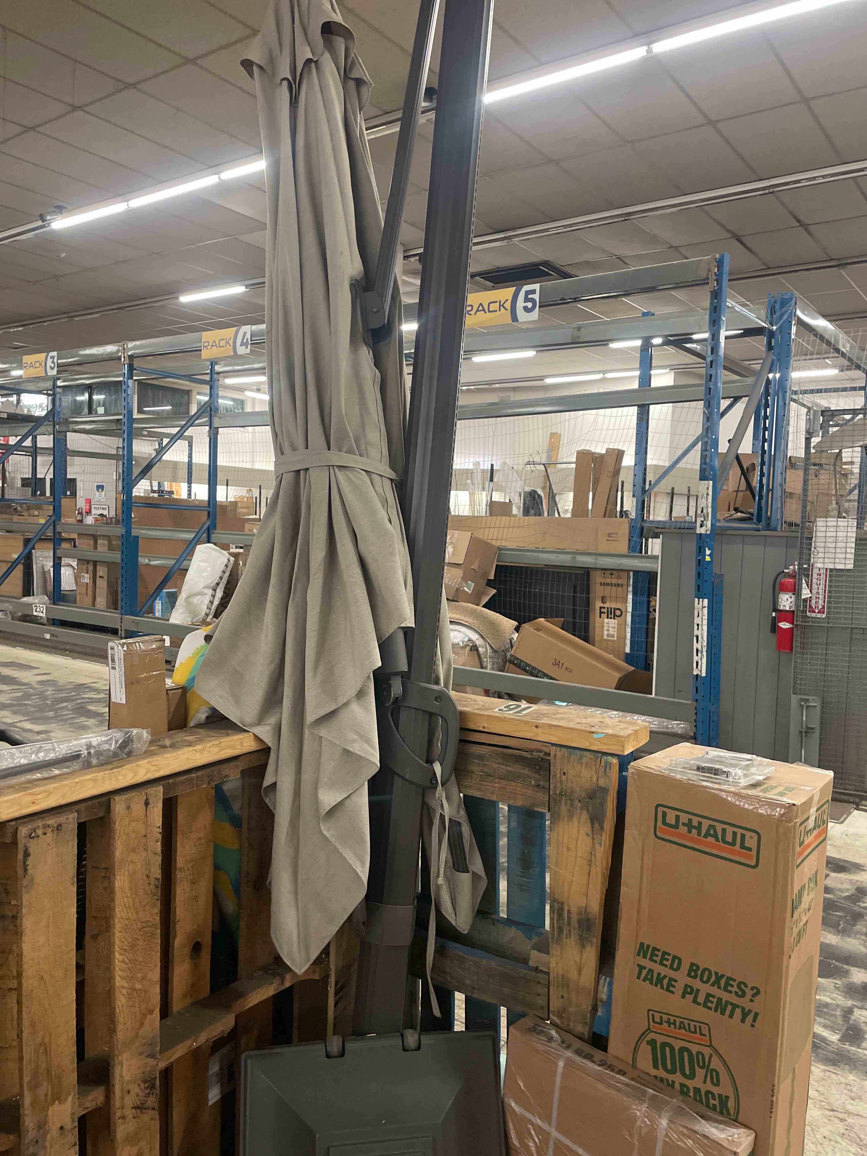 https://s3.amazonaws.com/lotting-images-prod/phillipi/PPE1690004_1754500337182.jpeg