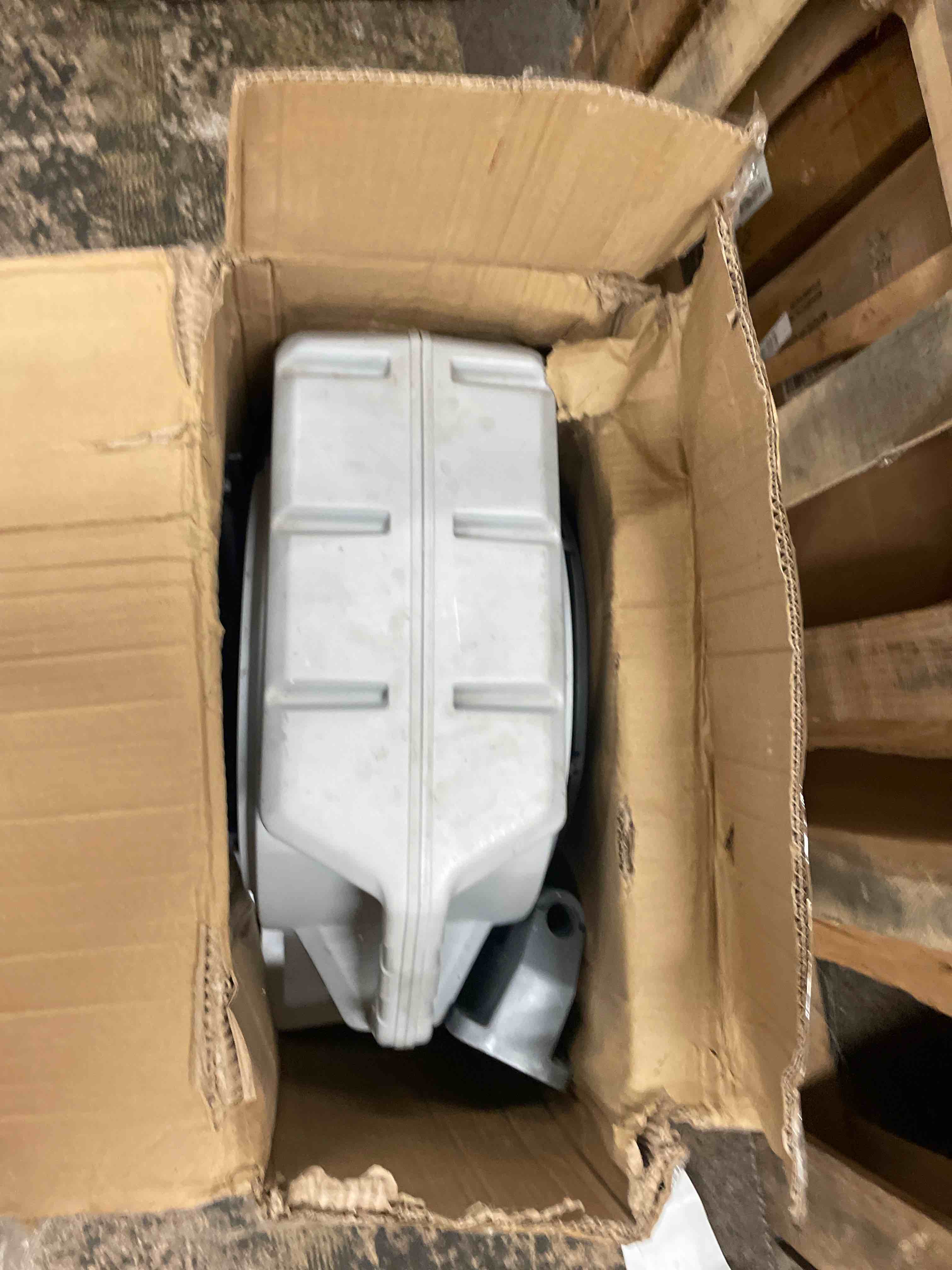 https://s3.amazonaws.com/lotting-images-prod/phillipi/PPE1690330_1755824399165.jpeg