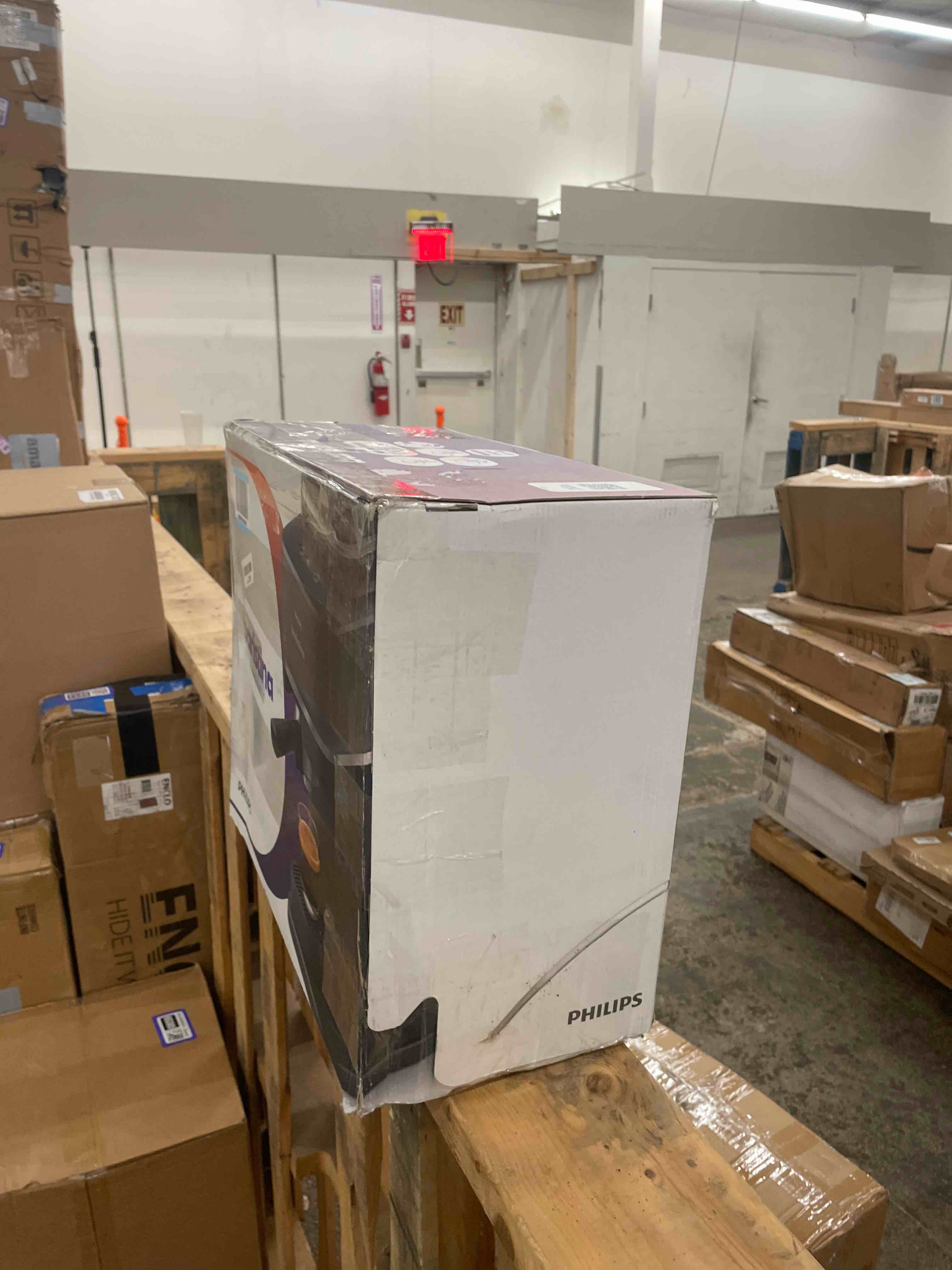 https://s3.amazonaws.com/lotting-images-prod/phillipi/PPE1690861_1756828731528.jpeg