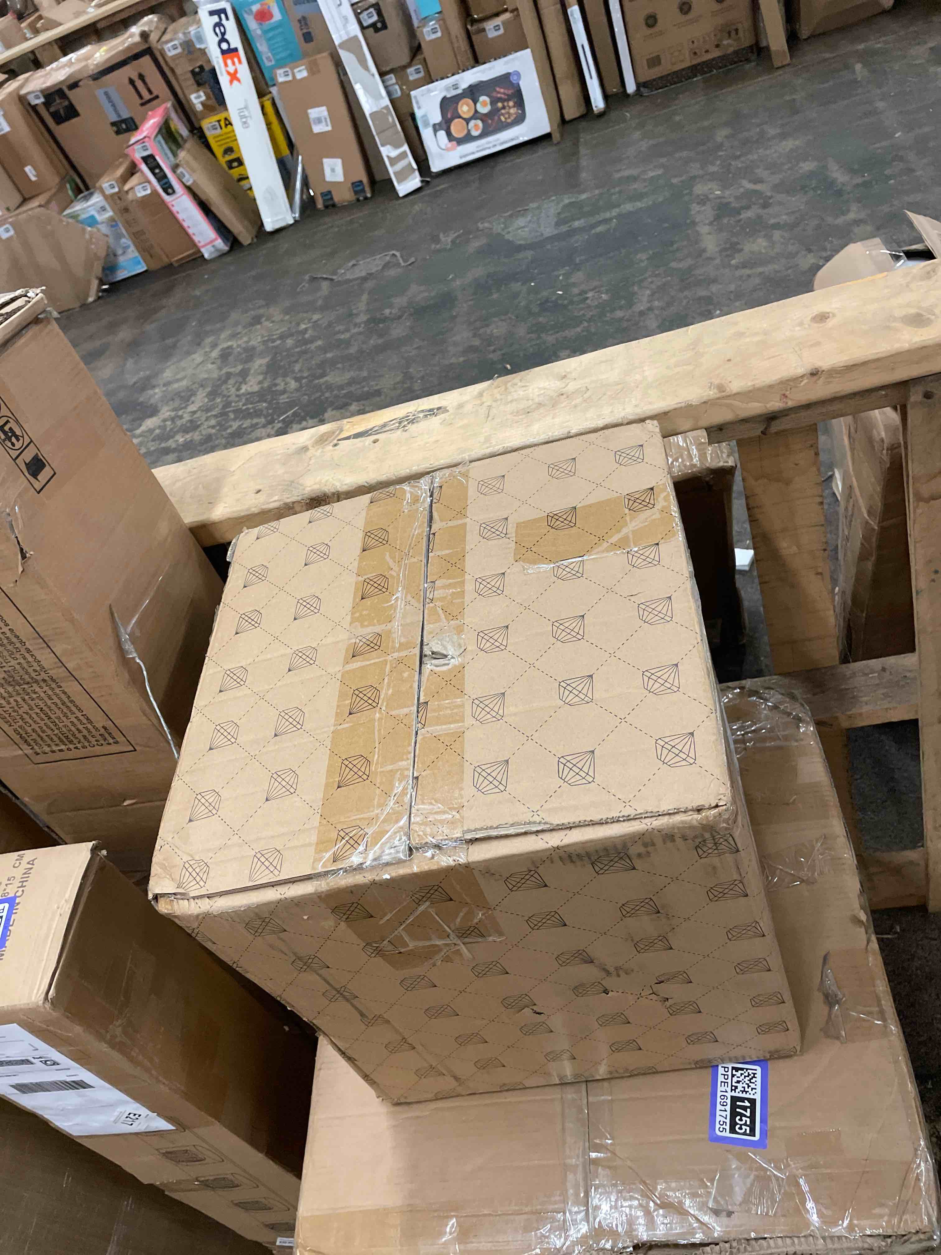 https://s3.amazonaws.com/lotting-images-prod/phillipi/PPE1691757_1758916636896.jpeg
