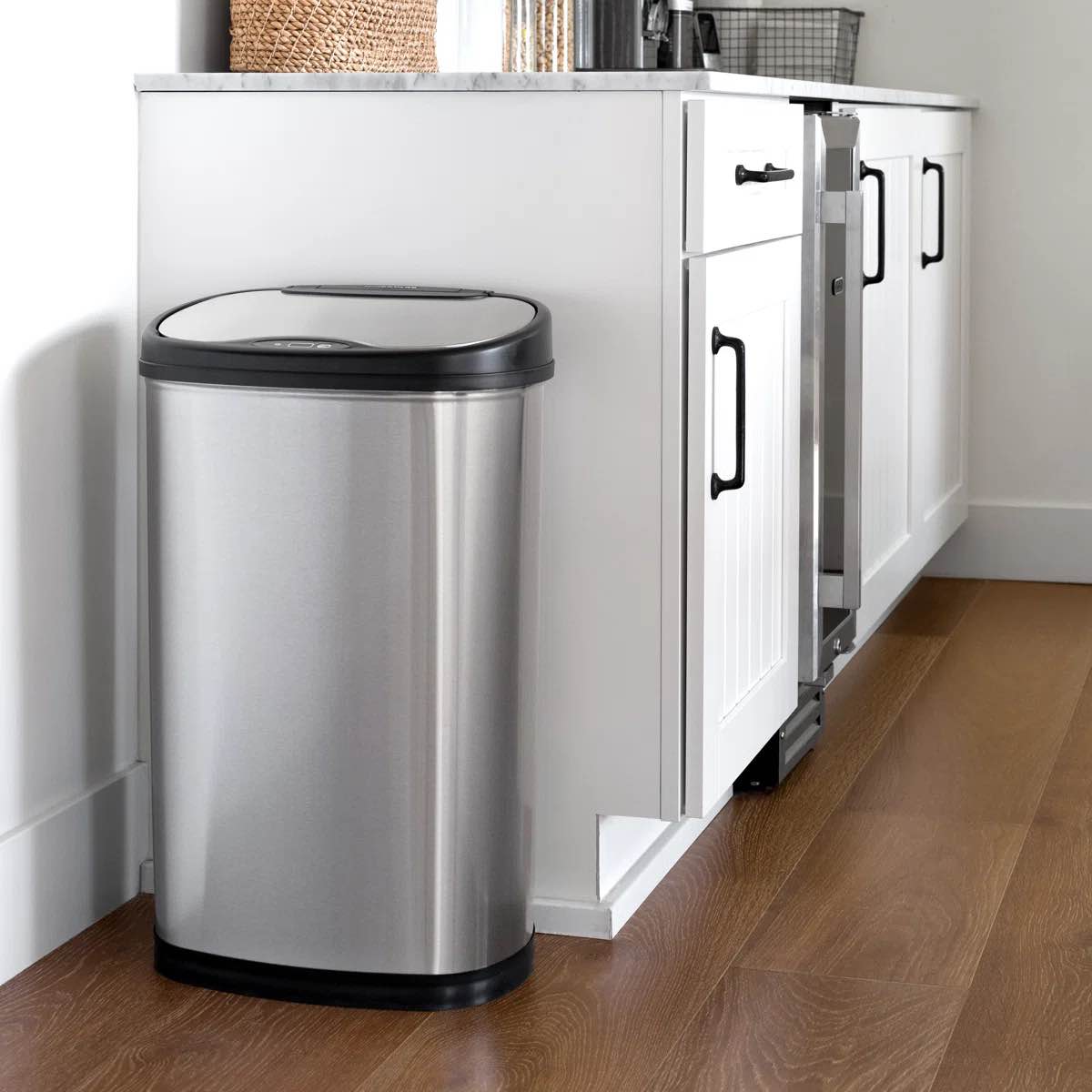 nine stars 13.2 gallon stainless steel motion sensor trash can