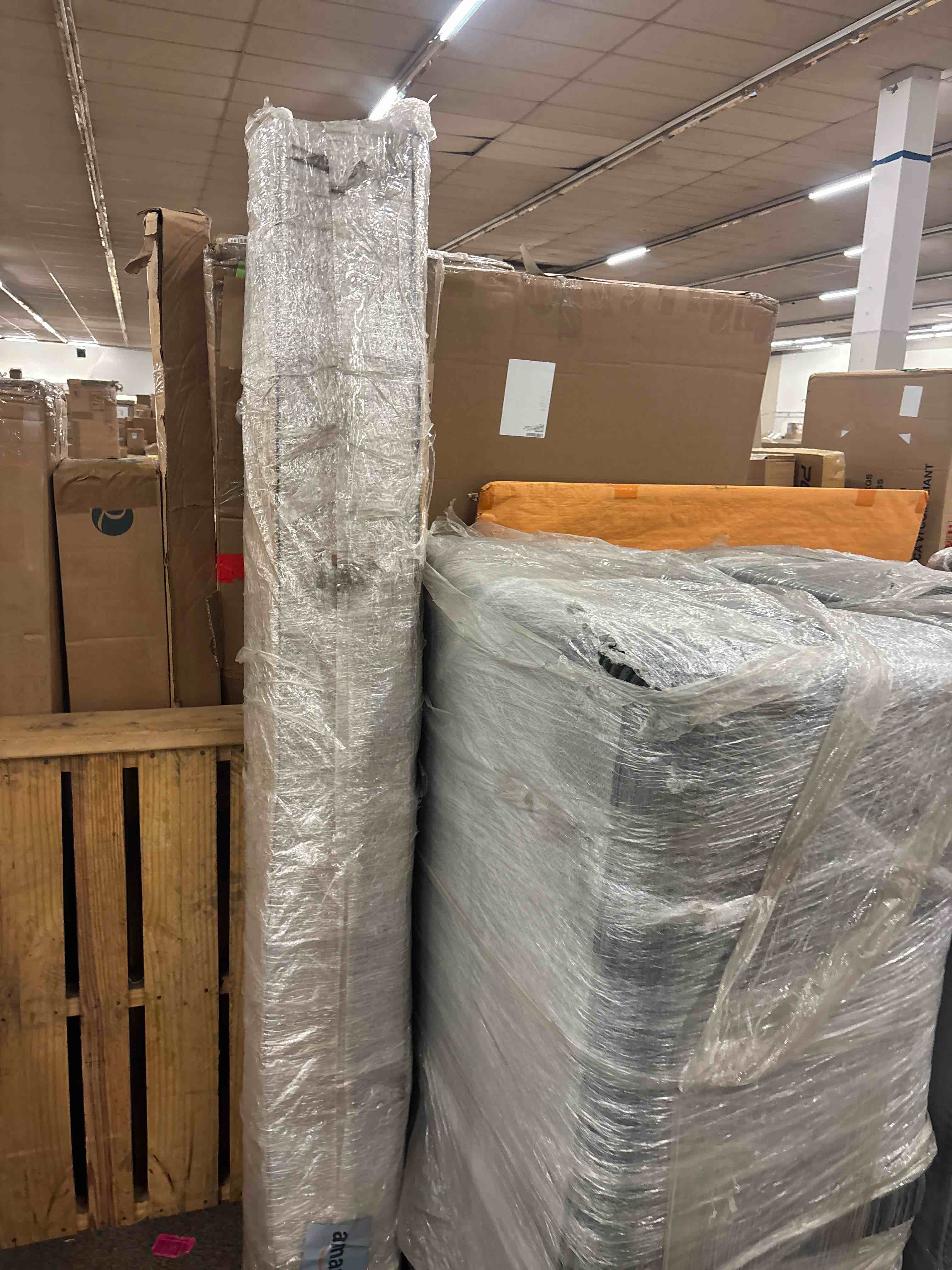 https://s3.amazonaws.com/lotting-images-prod/phillipi/PPE1692073_1760075874126.jpeg