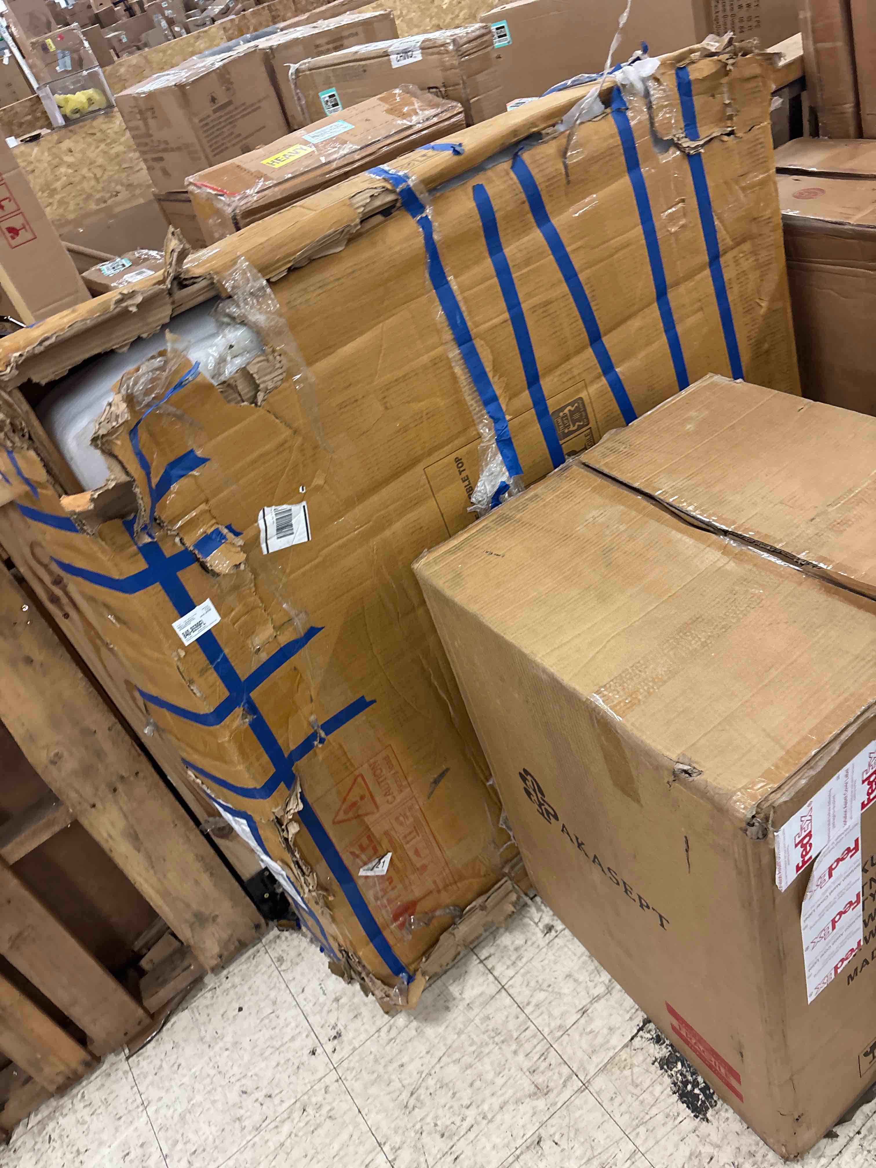 https://s3.amazonaws.com/lotting-images-prod/phillipi/PPE1692095_1760112142794.jpeg
