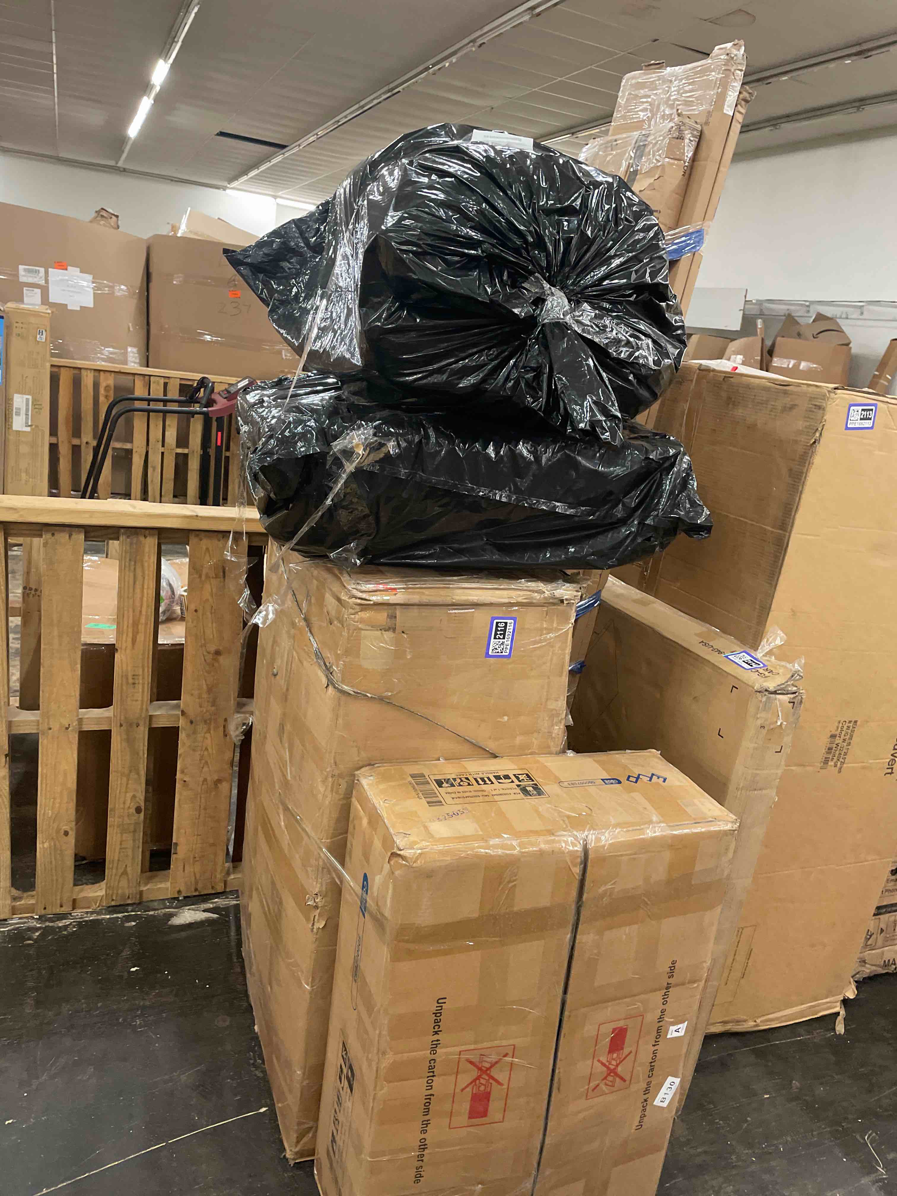 https://s3.amazonaws.com/lotting-images-prod/phillipi/PPE1692116_1760454446262.jpeg