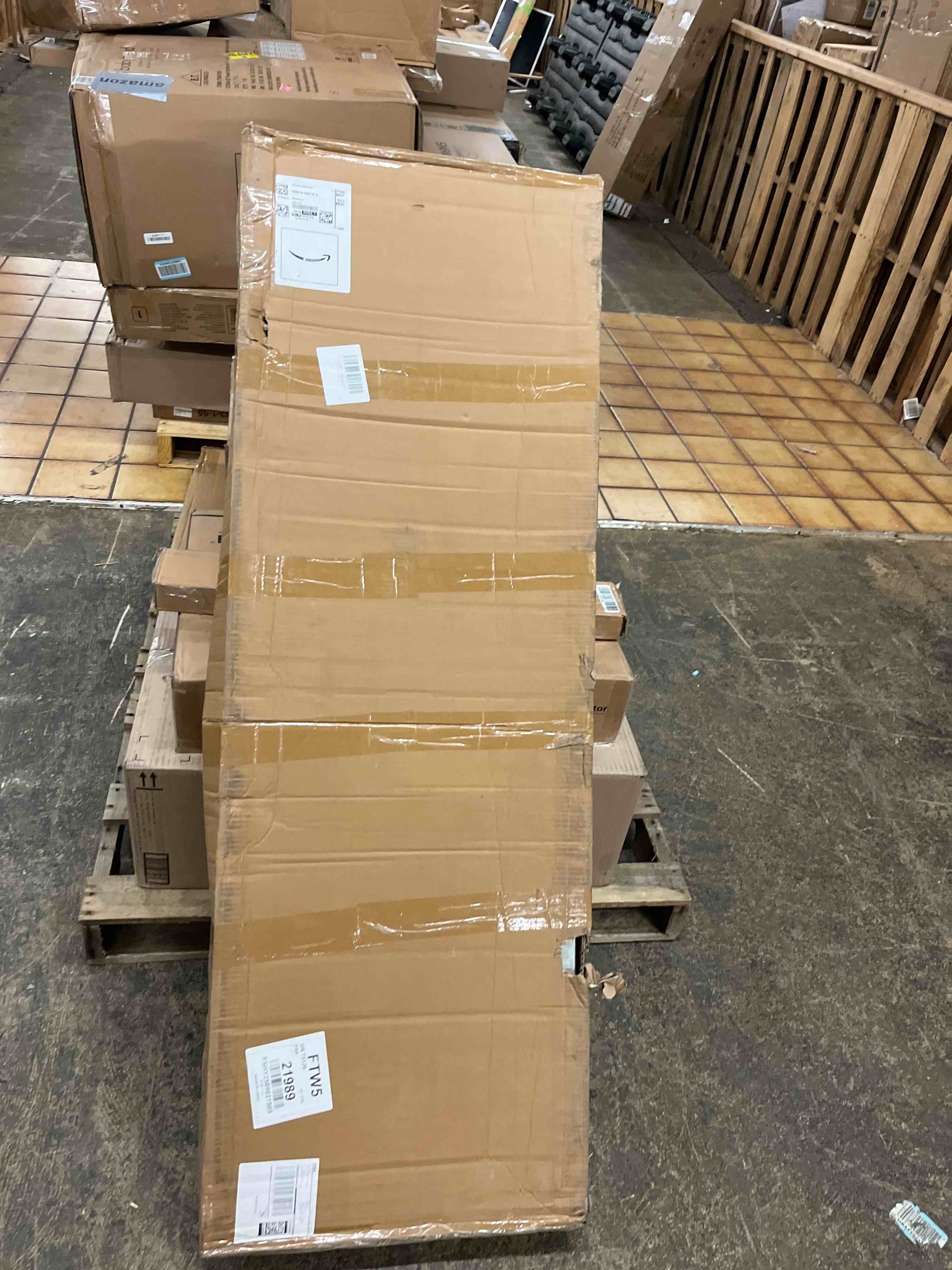 Condition photo showing New/Like New for 57" Large Humane Live Animal Trap,Collapsible Animal Catcher Cage for Large Dogs up to 55 pounds,Foxes,Coyotes,Bobcat,Similar Sized Animals