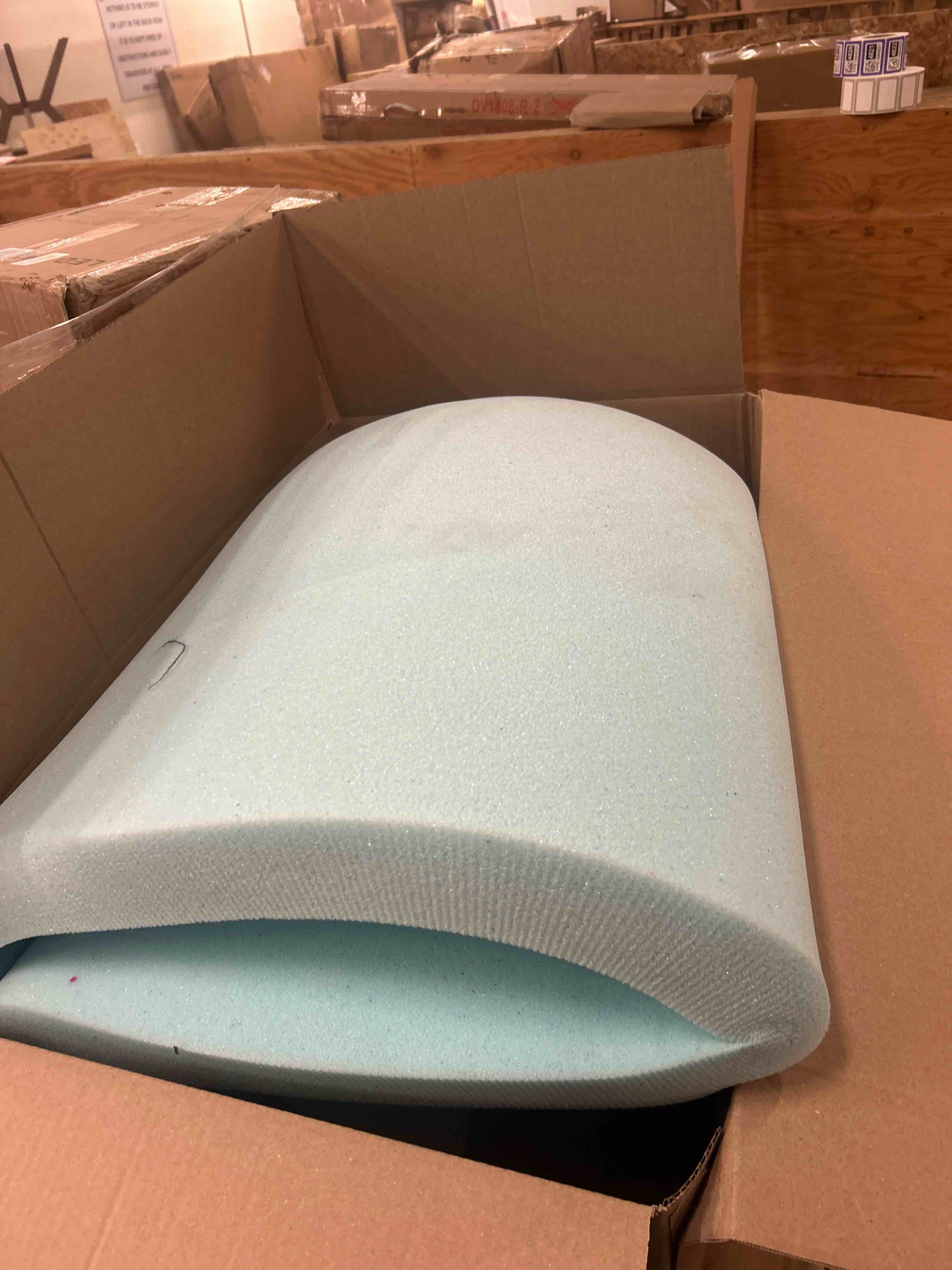 Condition photo showing New/Like New for LINENSPA Memory Foam Mattress Topper - 3 Inch Gel Infused Memory Foam - Plush Feel - Cooling and Pressure Relieving - CertiPUR Certified - Dorm Room Essentials - Queen Size
