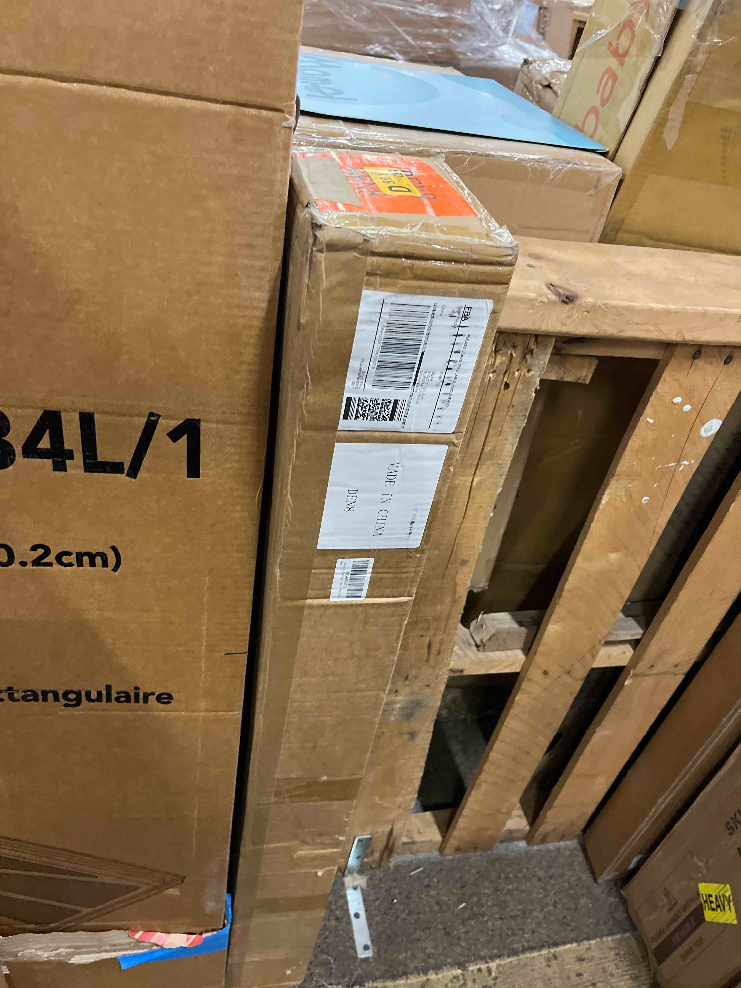 Condition photo showing New/Like New for 10-Pack Iron Balusters Staircase Rectangular Hollow Stair Spindles Square Craft Spindles Balusters 1/2" Square Balusters for Staircase Interior with Iron Baluster Swivel Shoes