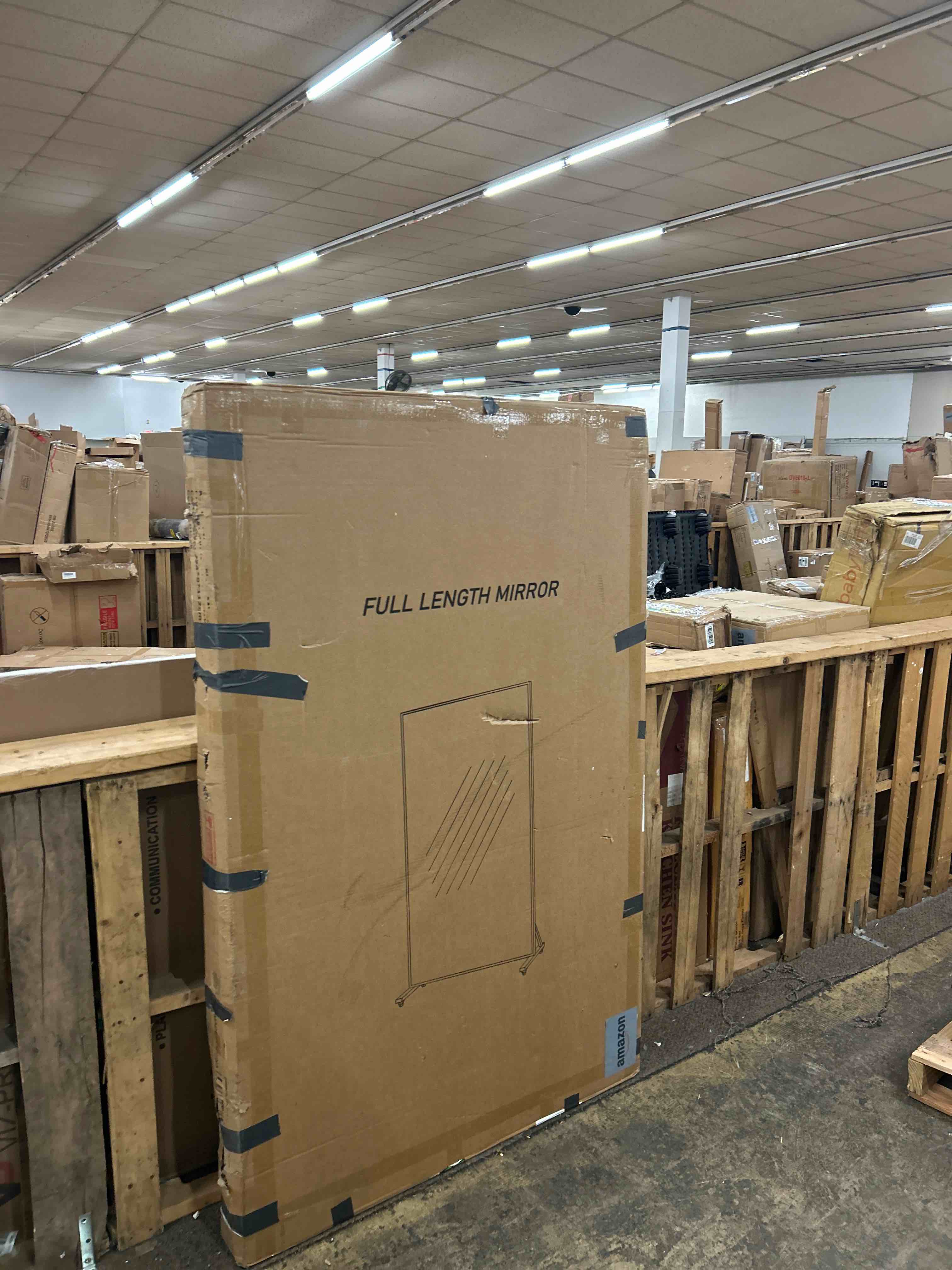 Condition photo showing New/Like New for Home Gym Rolling Mirror 68" x 40", Extra Large Full Length Fitness Mirror, Big Mobile Tempered Glass Floor Mirror 360° Swivel on Wheels for Workout, Garage, Dance Studio & Yoga, Bedroom, Black