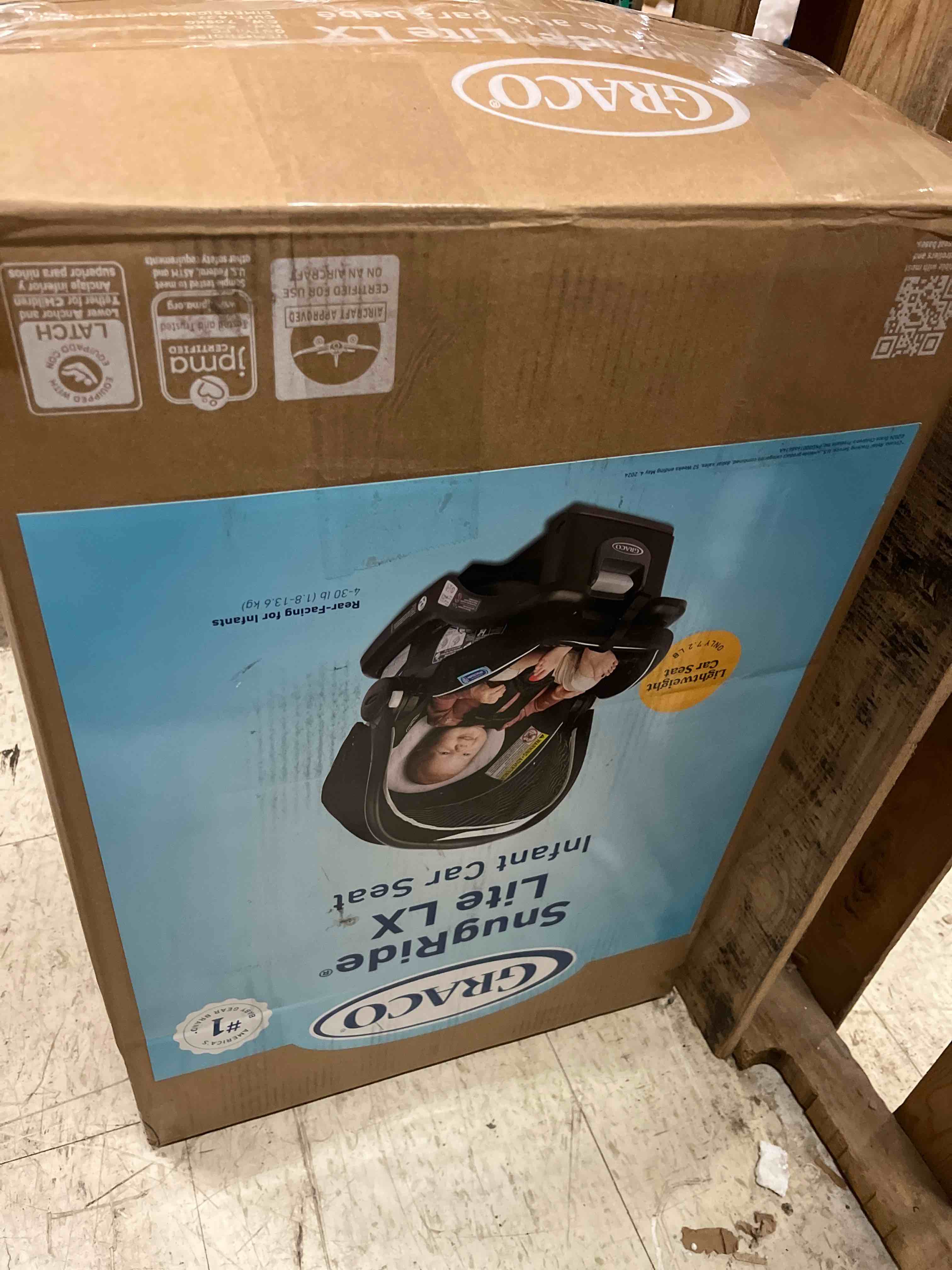 Condition photo showing New/Like New for Graco SnugRide 35 Lite LX Infant Car Seat - Studio
