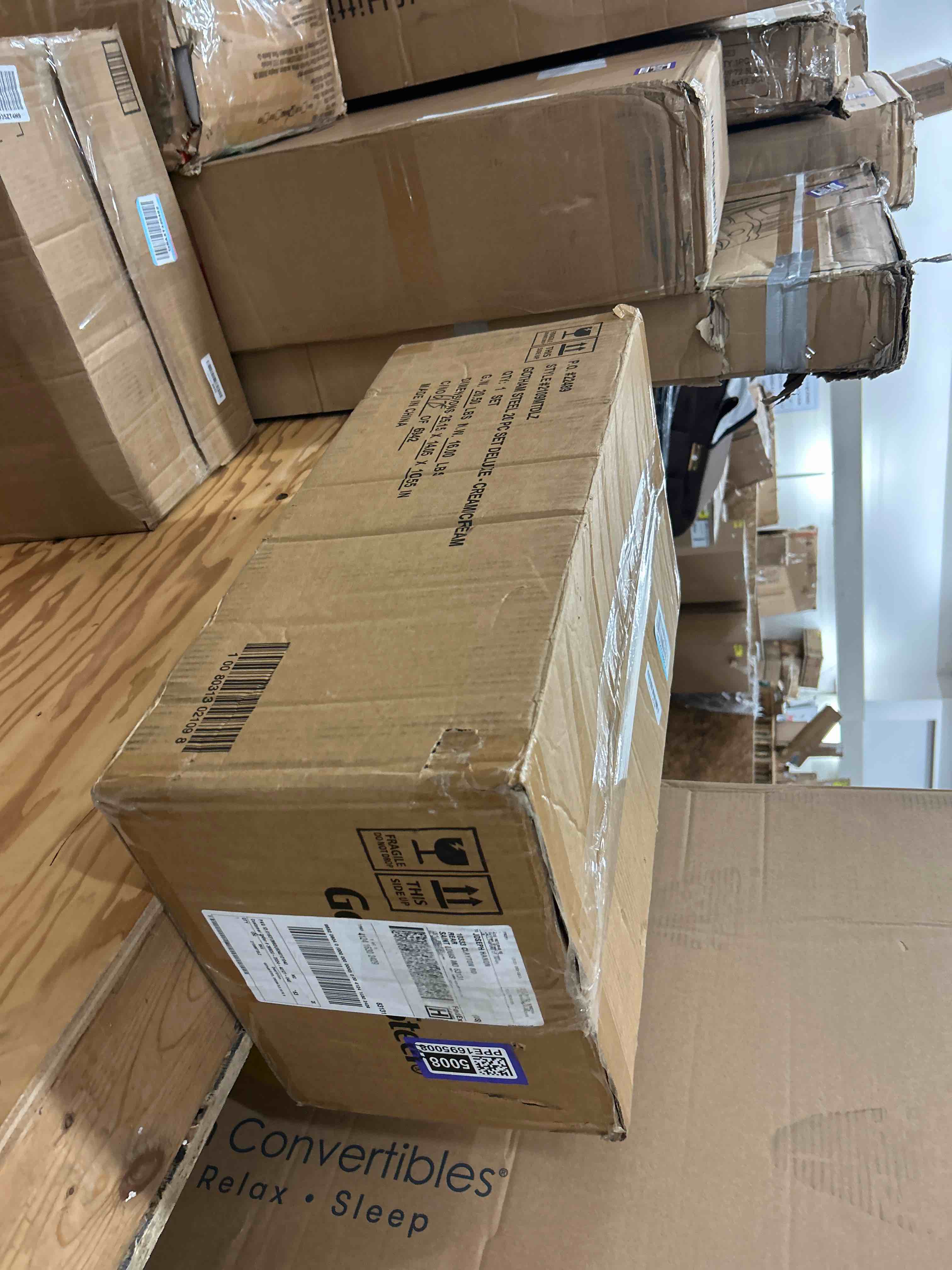 Condition photo showing New/Like New for Heavy Duty Catch Release Large Live Humane Animal Cage Trap (24 x 7 x 7 (Collapsible))