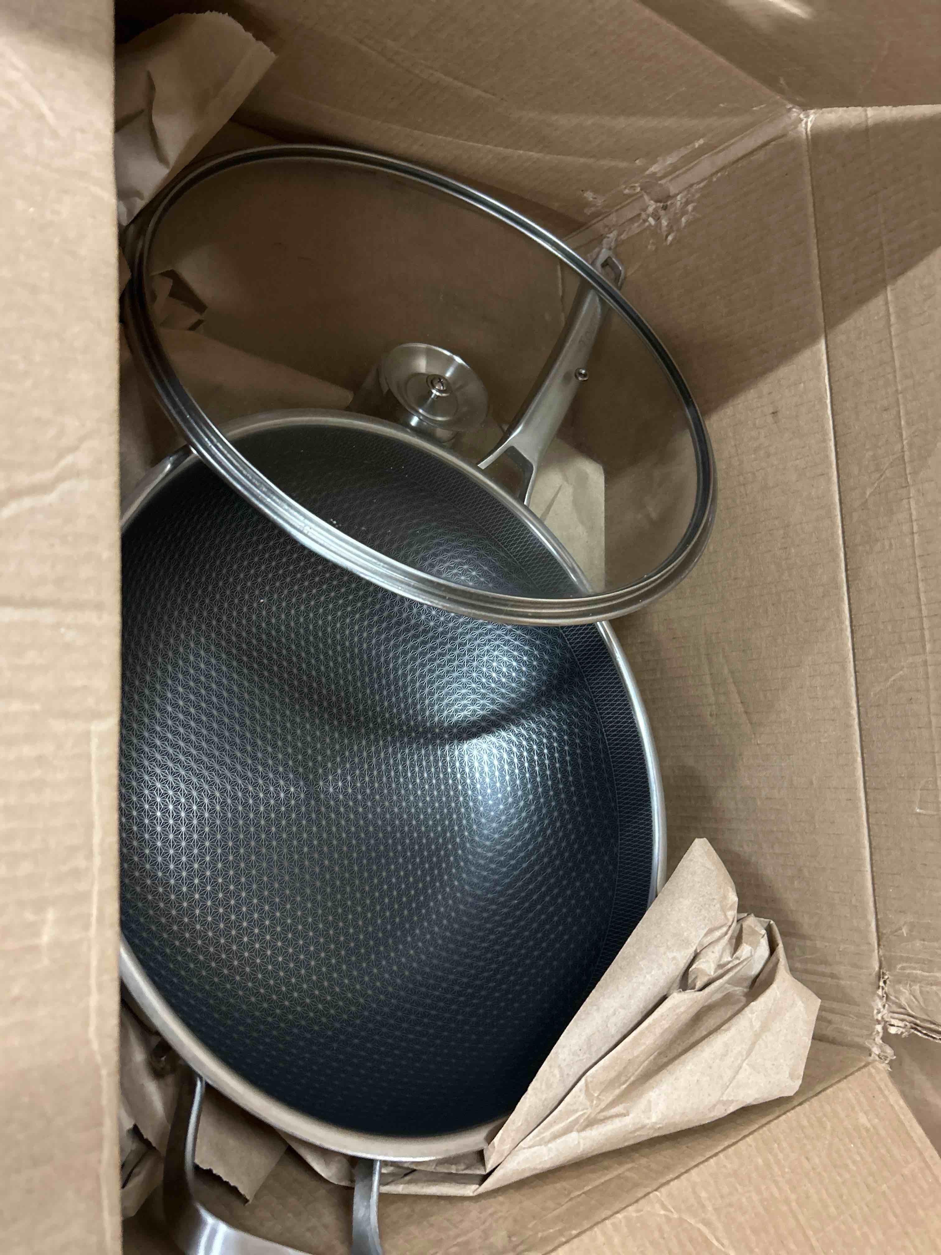 Condition photo showing New/Like New for Wok pan with Lid, Hybrid Ceramic 13 Inch Tri-Ply Stainless Steel Woks & Stir-fry Pans Nonstick, Non-Toxic, PFAS/PFOA/PTFE Free, Metal Utensil Safe, Dishwasher & Oven Safe, Induction Compatible
