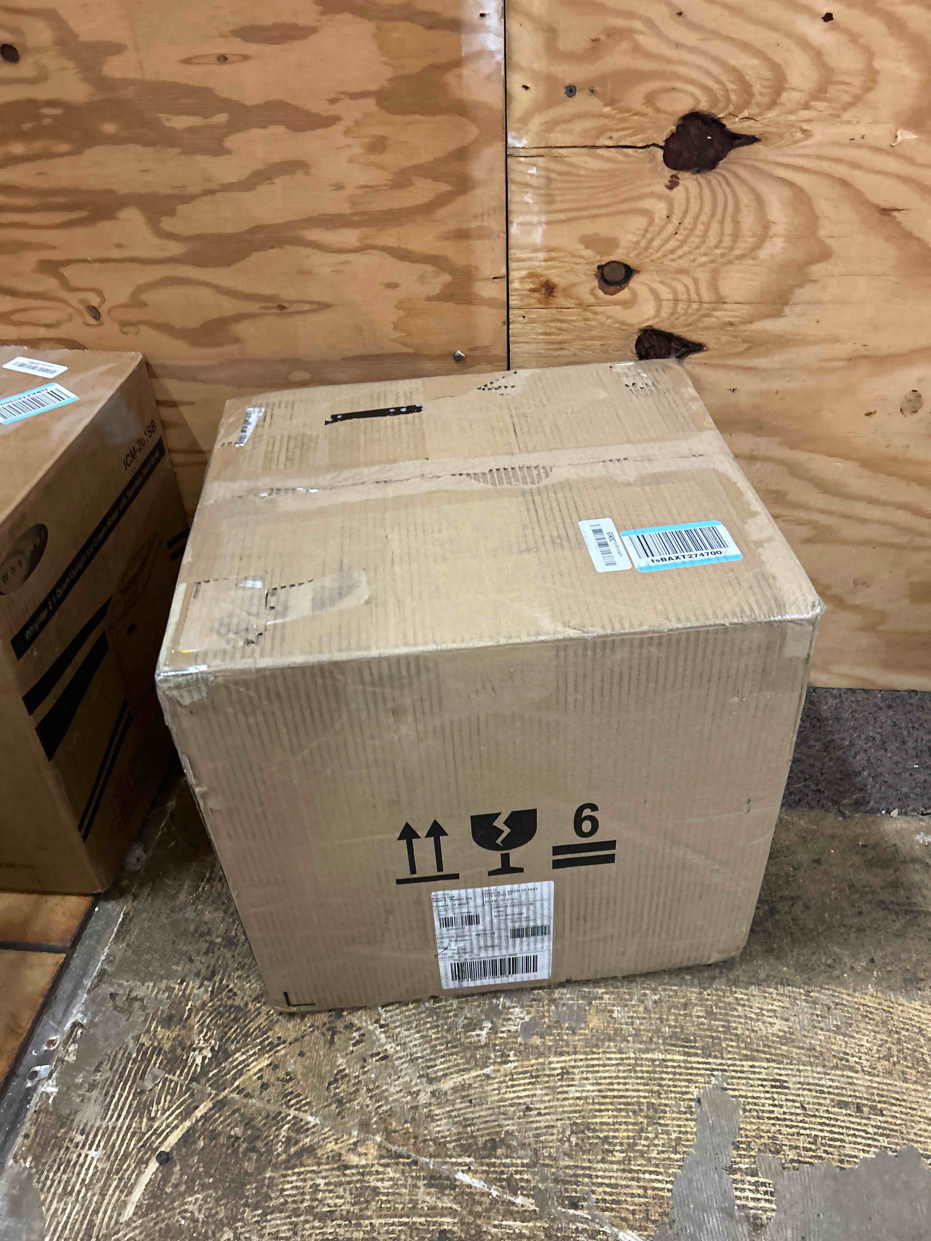 Condition photo showing New/Like New for Breville BES870BSXL The Barista Express Coffee Machine (Black Sesame)