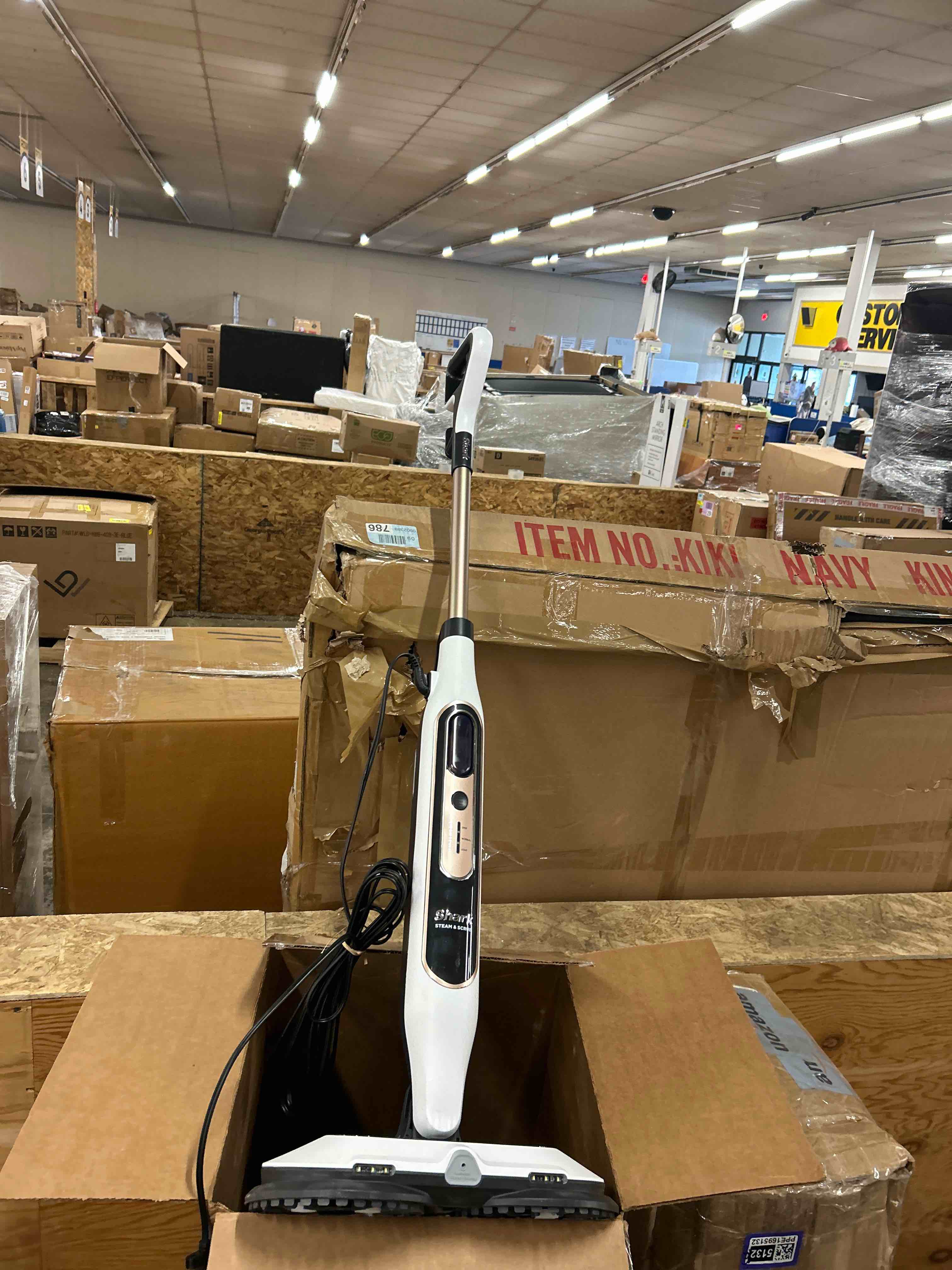 Condition photo showing Good Condition for Shark Steam & Scrub with Steam Blaster Technology All-in-One Hard Floor Steam Mop with 3 Steam Modes & LED Headlights S8201, Rotator White