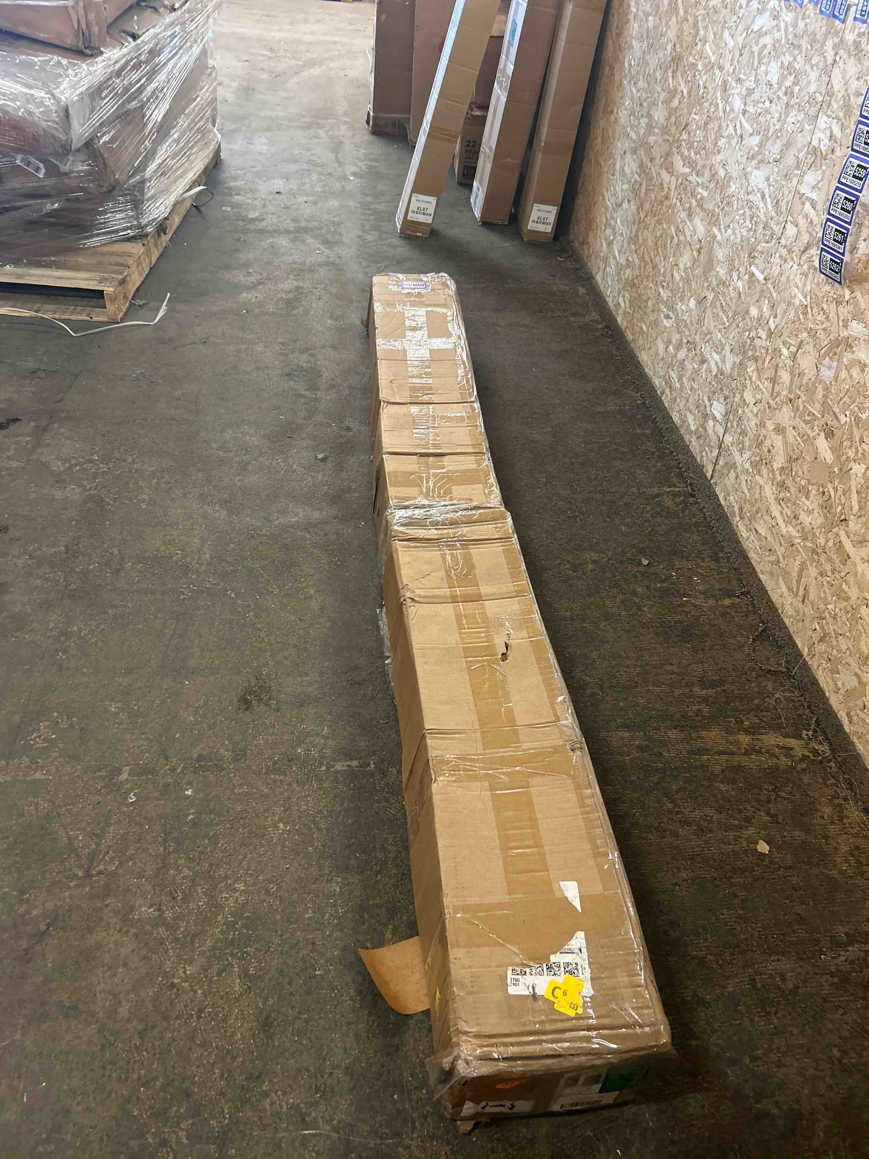 Condition photo showing New/Like New for Rear Drive Shaft Fit For Dodge Sprinter 2500 3500 2003 2004 2005 2006, Fit For Freightliner Sprinter 2500 3500 2003 2004 2005 2006, Prop Shaft Driveshaft Assembly Replace# 5104084AA 936-014