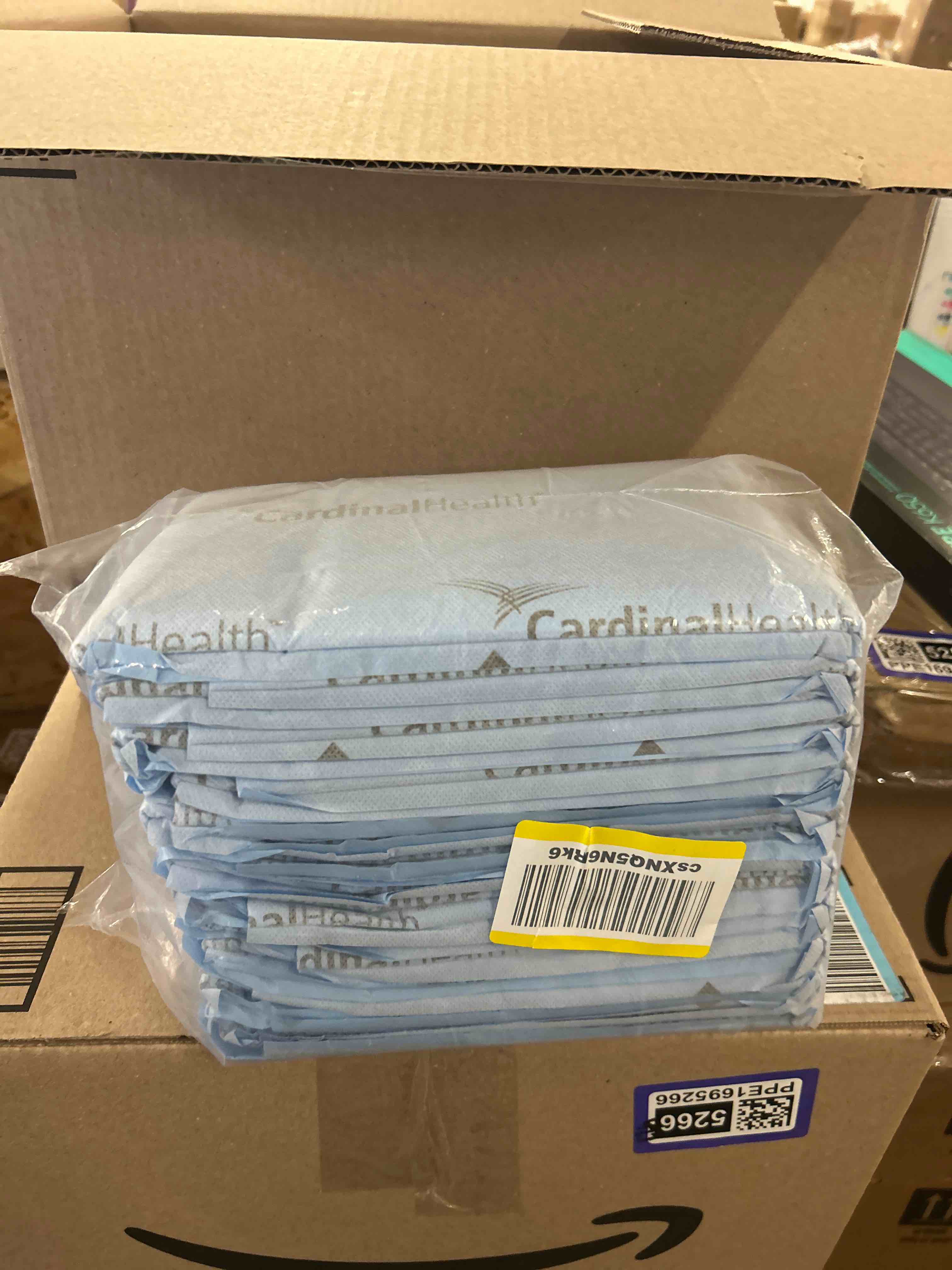 Condition photo showing New/Like New for Cardinal Health Quilted Premium Comfort Underpad, Wings Maximum Absorbency, Disposable Incontinence Pads, Protective Bed Pads, Protection Pee Pad, Adults, Elderly, Kids, 30x36IN, 40 Pack