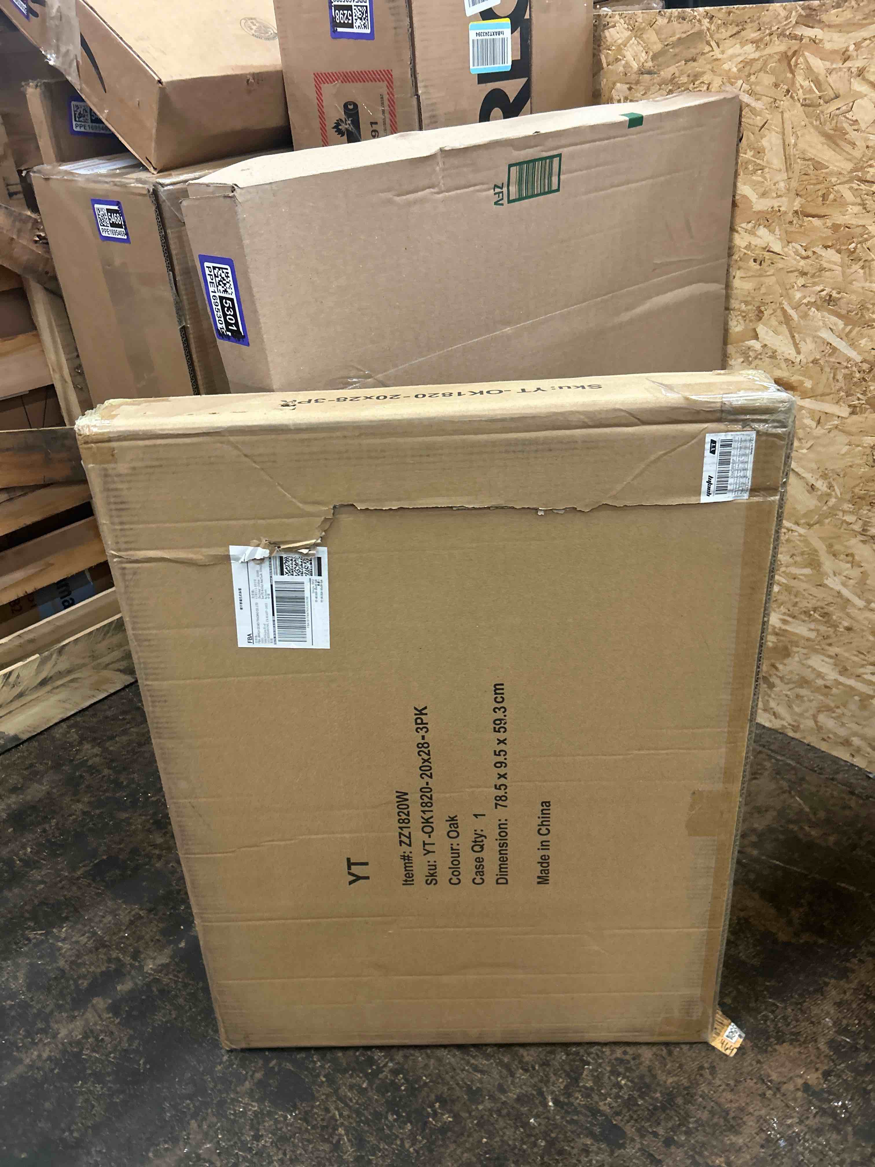 Condition photo showing New/Like New for Yaetm Minimalist 20x24 Oak Picture Frame Matted to 16x20 for Wall, Natural Solid Oak Wood 20x24 Frames Set of 3, Lightweight, Wall Mount, 3 Pack