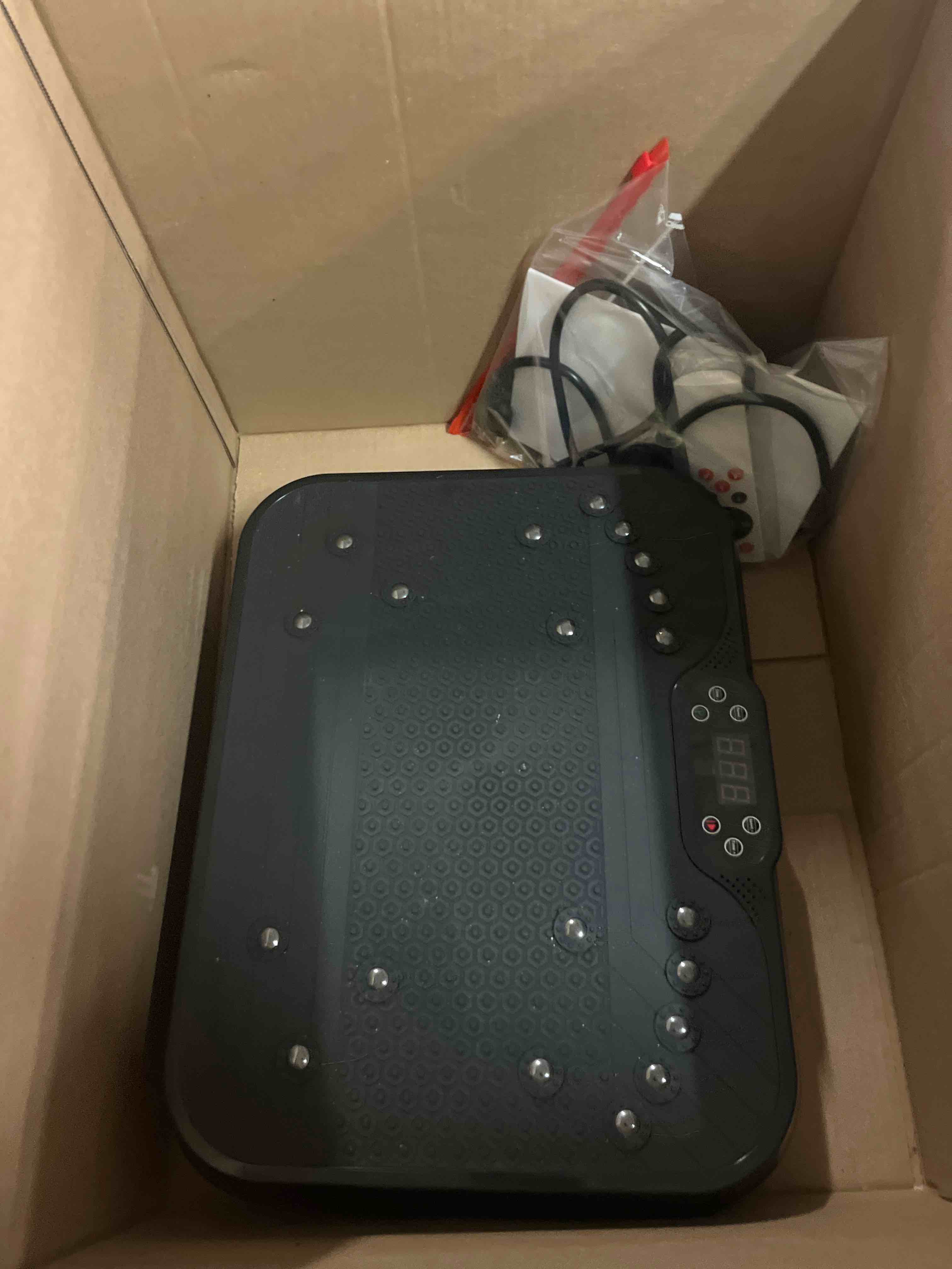Condition photo showing Good Condition for Vibration Plate Exercise Machine, Vibrating Plate for Lymphatic Drainage, 400 Lbs Capacity 250 Speed Levels Whole Body Fat Burner Weight Loss Shake Board, Vibrate Platform Machine