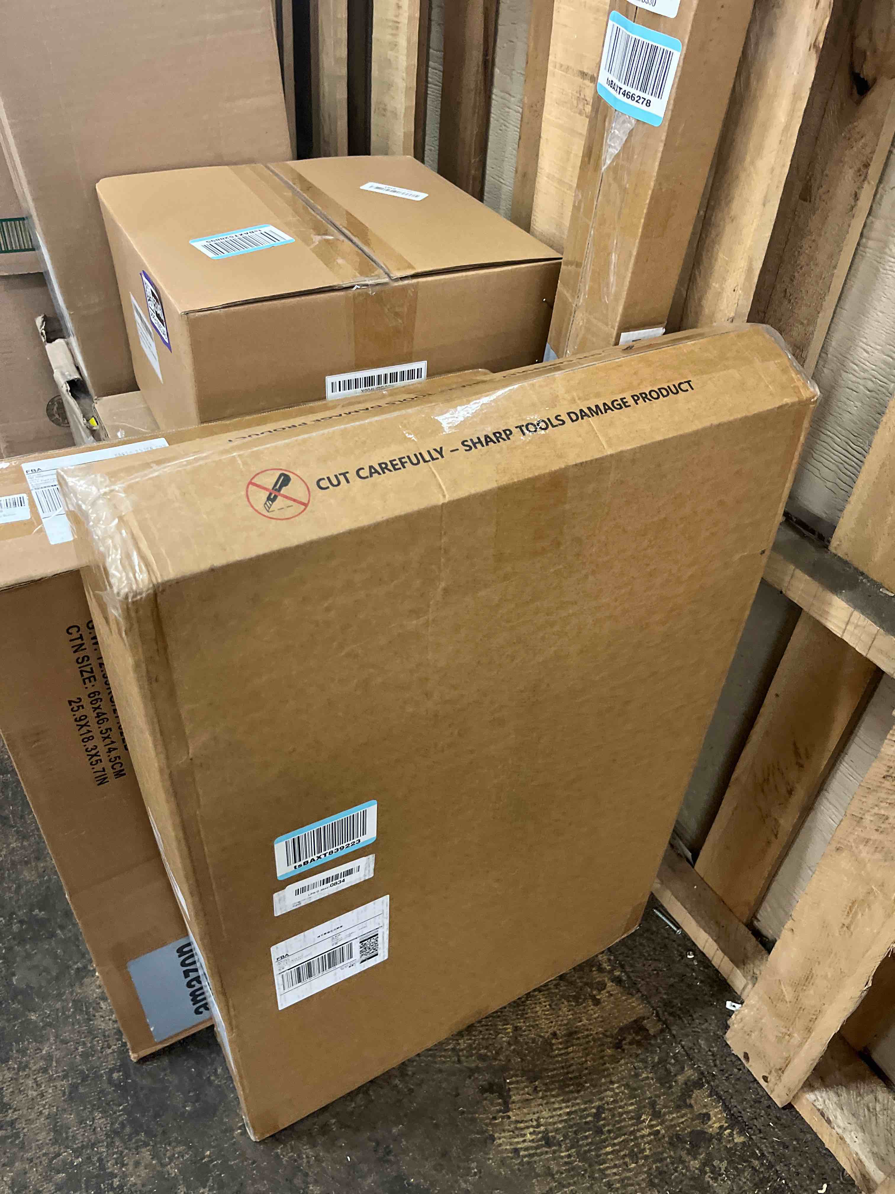 Condition photo showing New/Like New for 71" Extra Long Dog Ramp for Large Dogs, Heavy Duty Metal Frame Pet Ramp for High SUVs, Trucks and Cars, Portable Folding Travel Dog Ramps with Safety Latch, Supports up to 350lbs