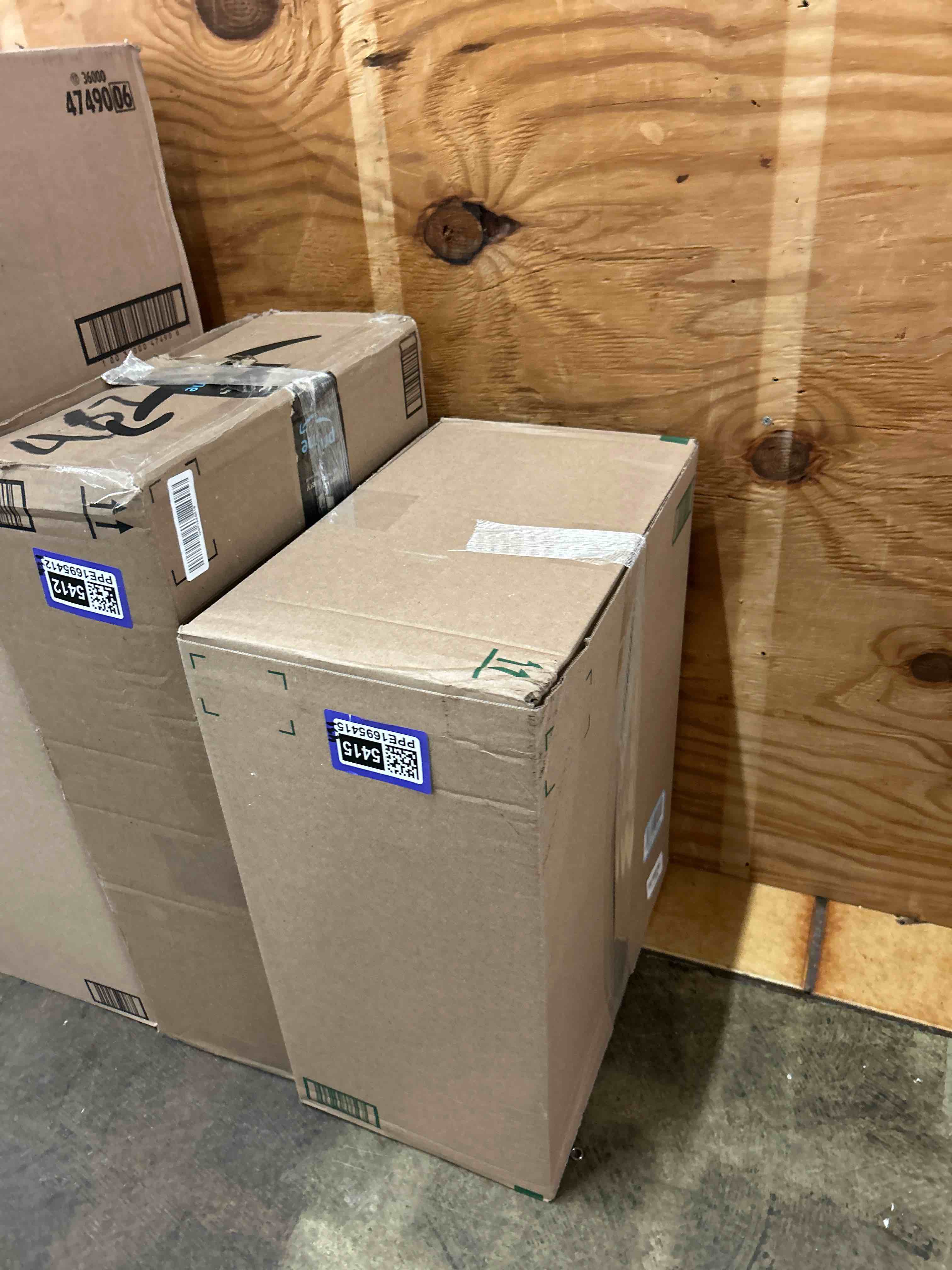 Condition photo showing New/Like New for AVIDITI 12 x 8 x 6 Corrugated Cardboard Boxes, Small 12"L x 8"W x 6"H, Pack of 25 | Shipping, Packaging, Moving, Storage Box for Home or Business, Strong Wholesale Bulk Boxes