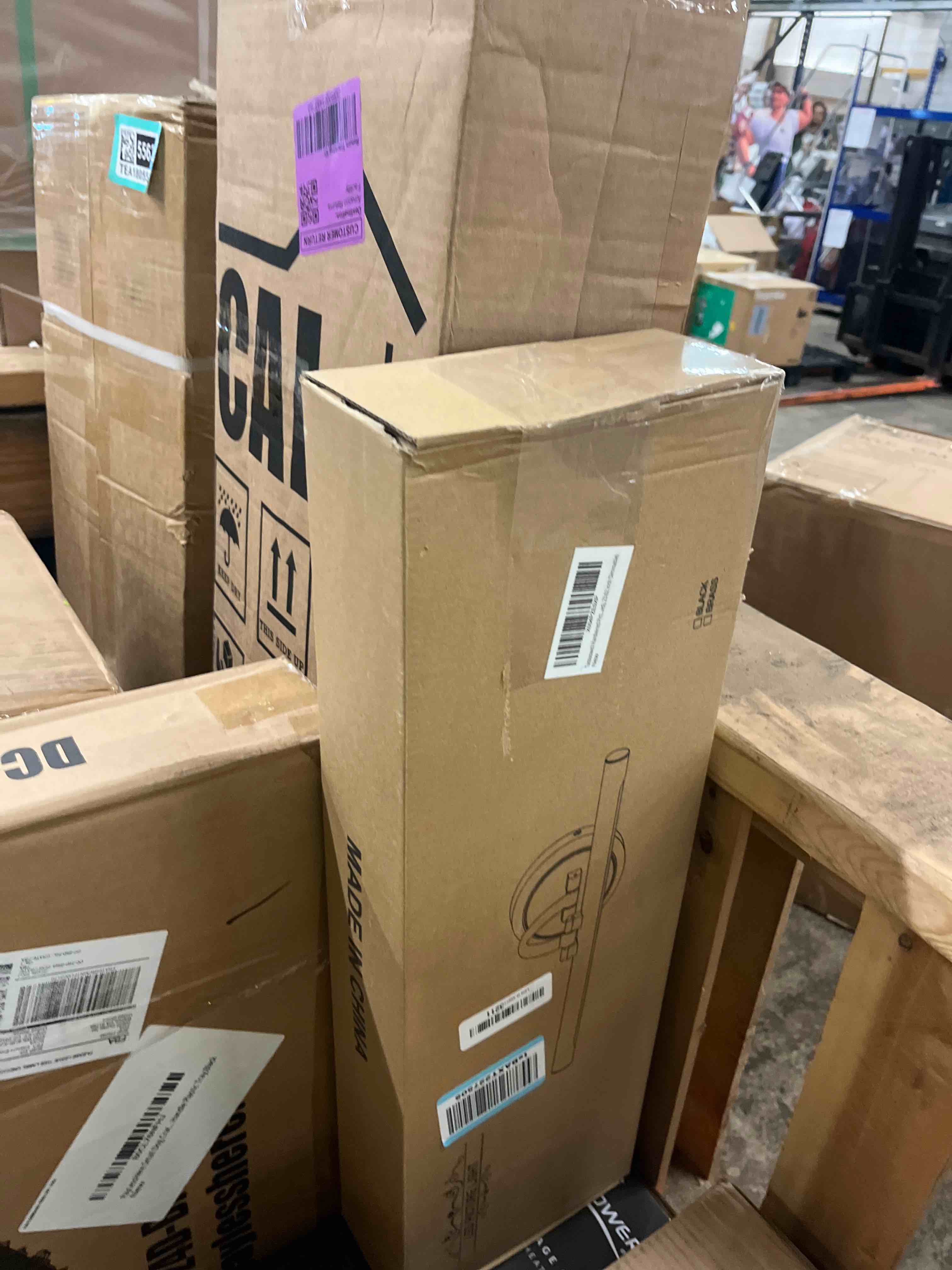 Condition photo showing New/Like New for Hardwired Picture Light,24 Inch Dimmable Art Light for Paintings,14W,3000K Warm White,Antique Bronze Rotatable Picture Frame Lights for Wall Art,Gallery,Portrait,Dartboard,Mirror