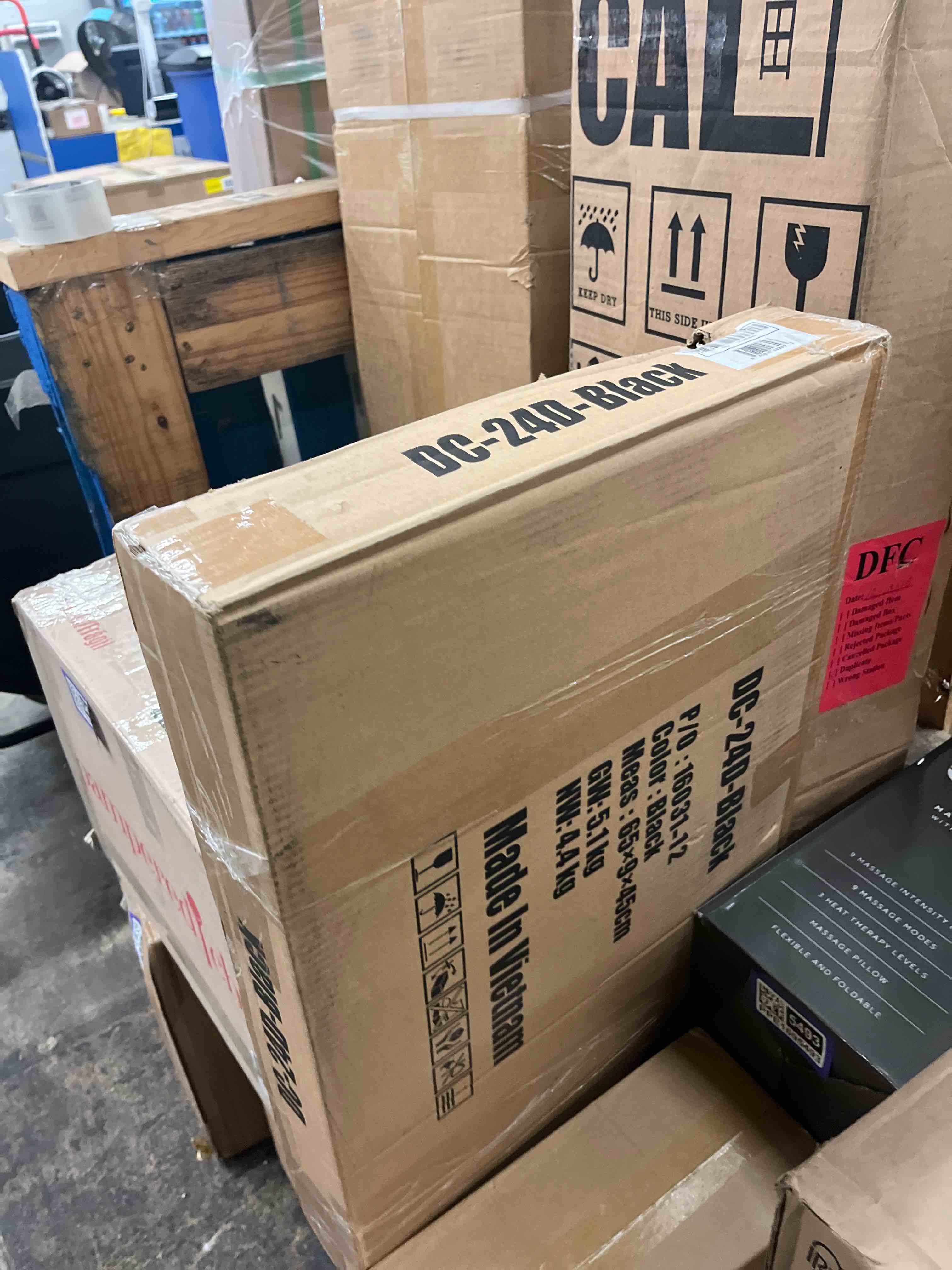 Condition photo showing New/Like New for PayLessHere Small Dog Crate Kennel 24 inches Metal Dog Cage Double-Door Folding Travel Indoor Outdoor Puppy Playpen with Divider and Handle Plastic Tray,Black