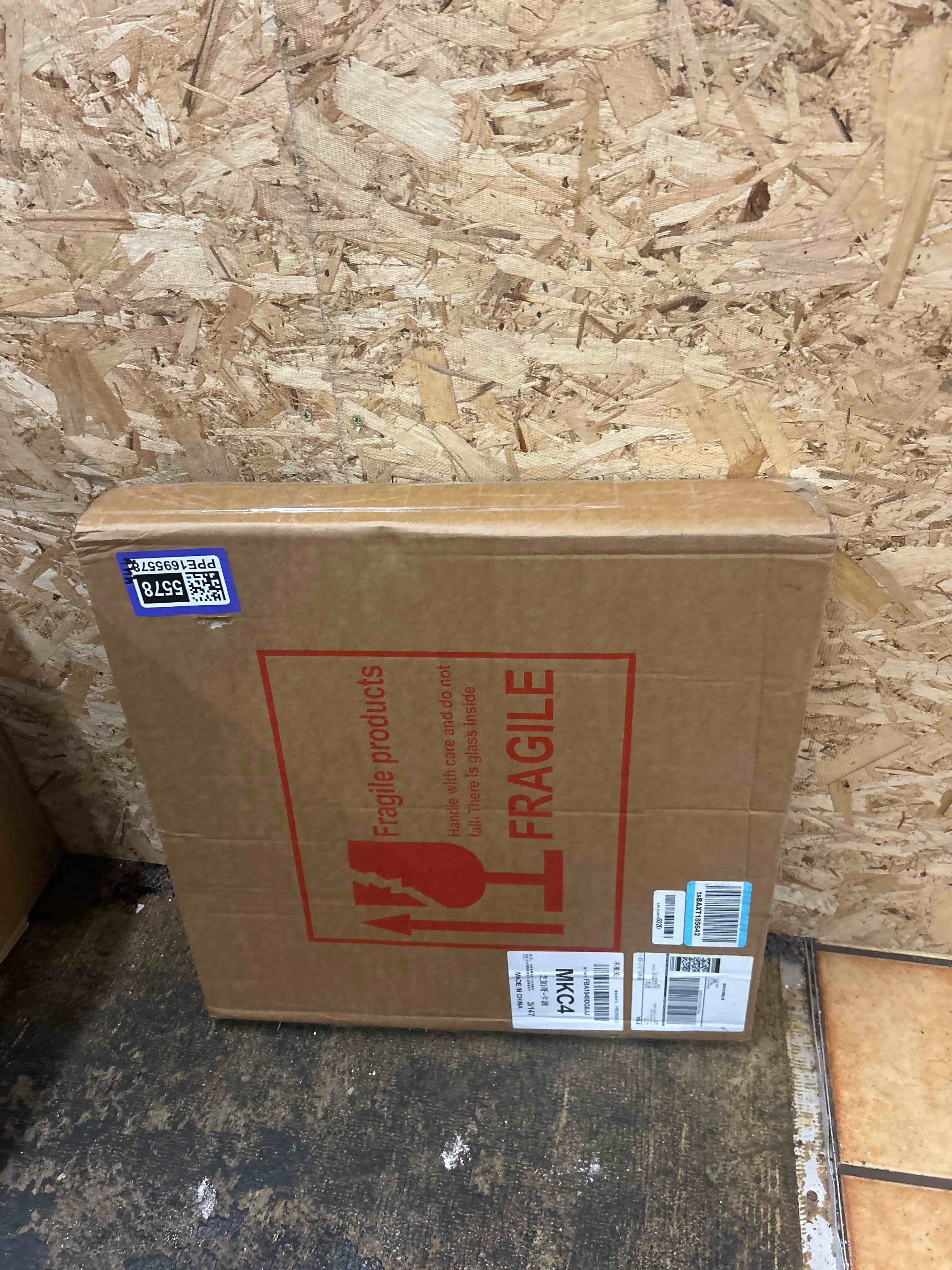 Condition photo showing New/Like New for 18.9 inch Glass Turntable Dining Table Large Lazy Susan Round Serving Plate Tabletop Rotating Tray with Swivel Assist System Silent & Smooth Spin (48cm / 18.9in)