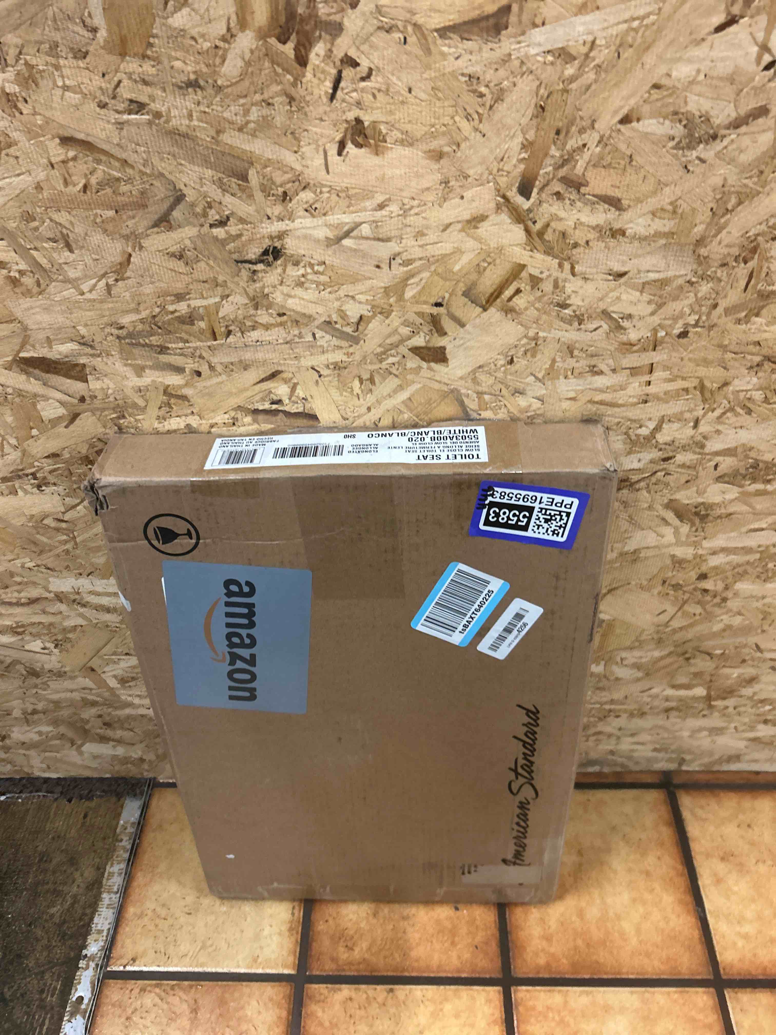 Condition photo showing New/Like New for American Standard 5503A00B.020 Slow Elongated Closed Front Toilet Seat, White