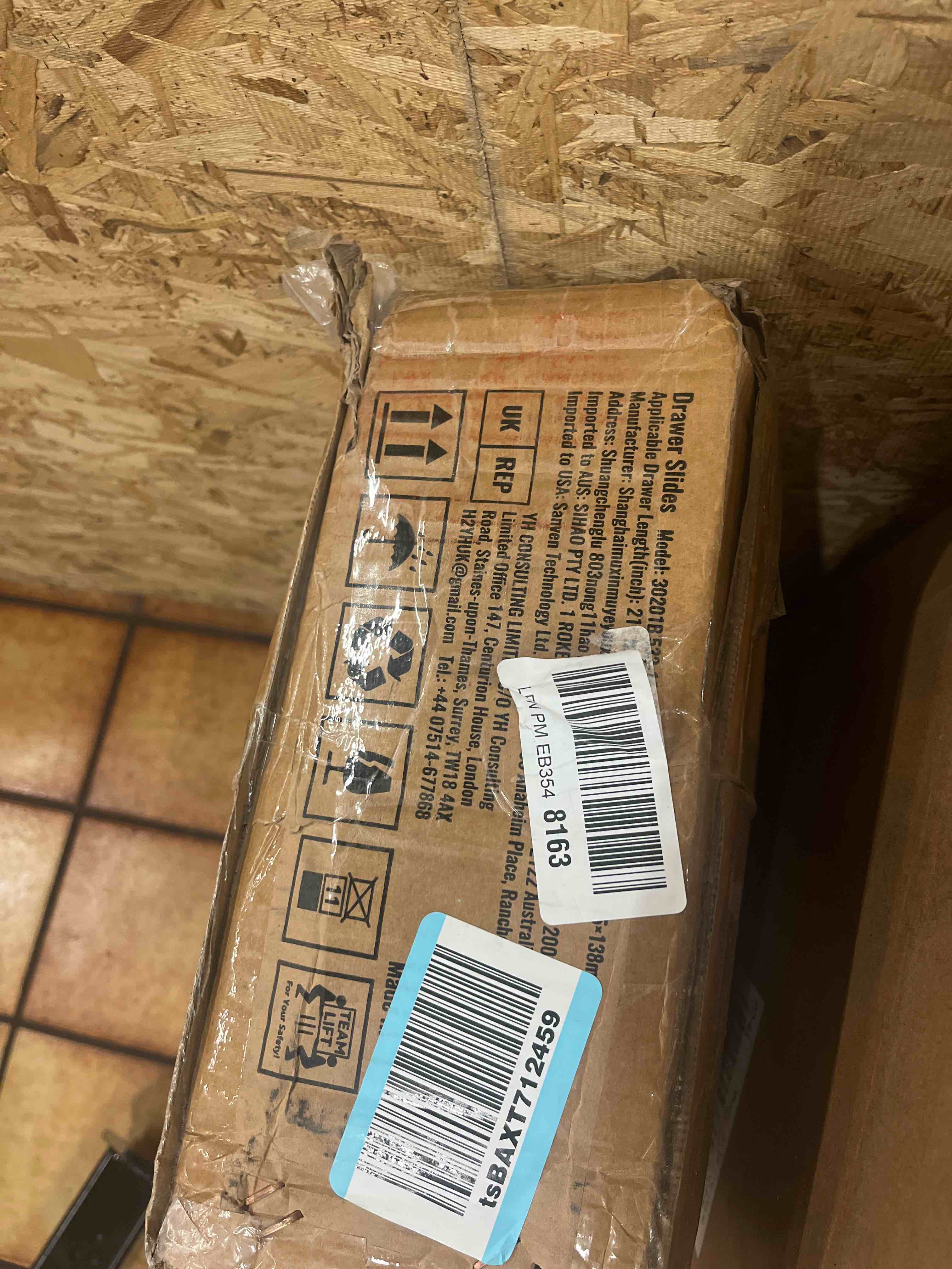 Condition photo showing New/Like New for VEVOR Heavy Duty Drawer Slides 52 Inch 500 lb, 1 Pair Full Extension Side Mount Ball Bearing Rails with Dual Lock for Industrial Cabinets Tool Chests and Workbenches